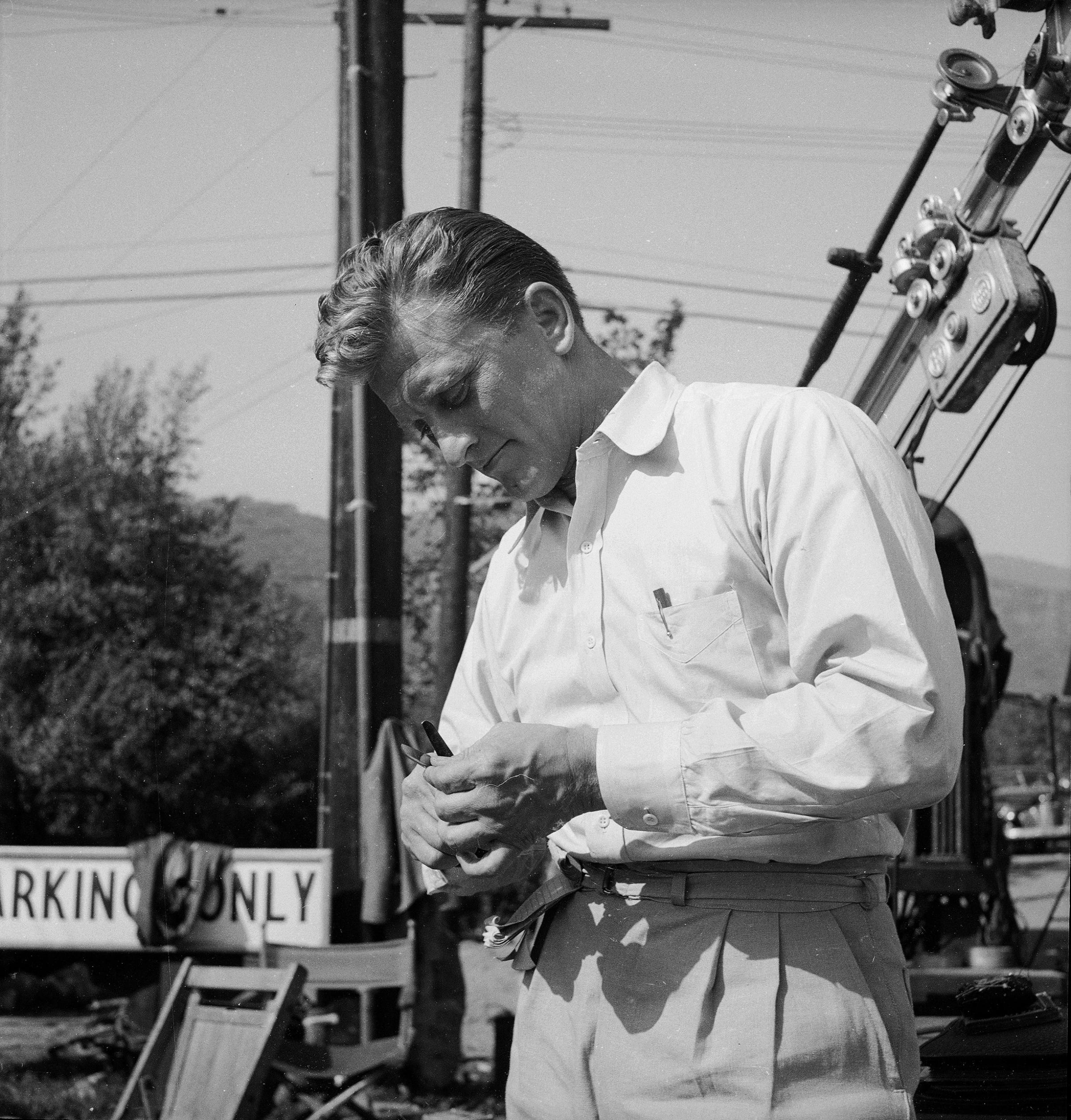 Kirk Douglas in between takes on the set of the film "The Champion" in 1949.