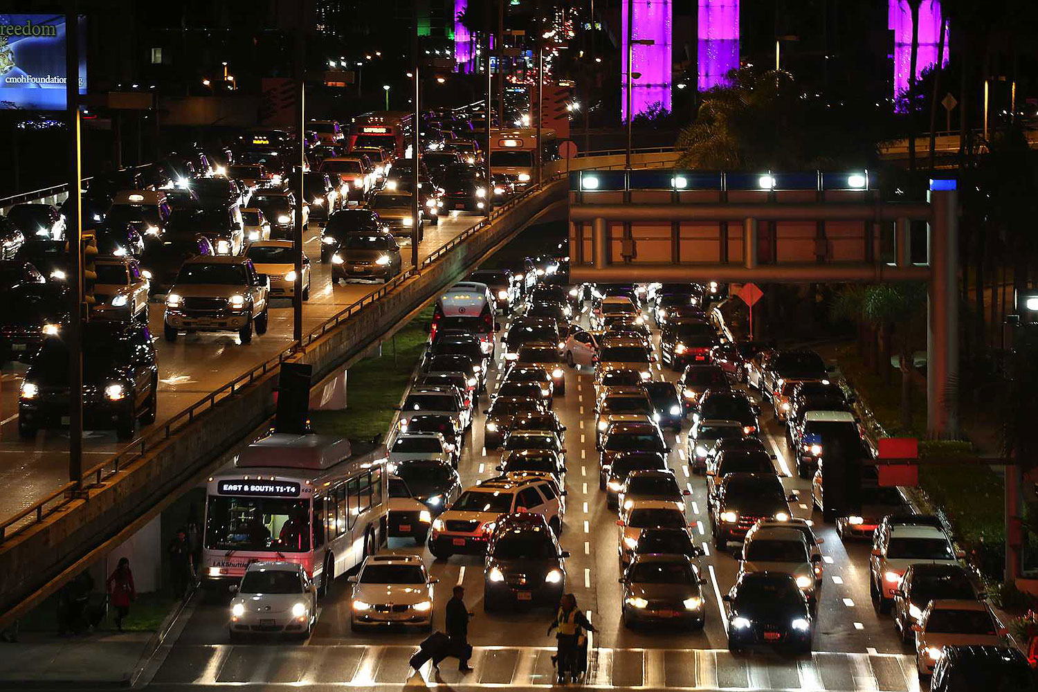 Traffic is backed up at Los Angeles International Airport Nov. 22, 2013 (Jonathan Alcorn / Reuters)