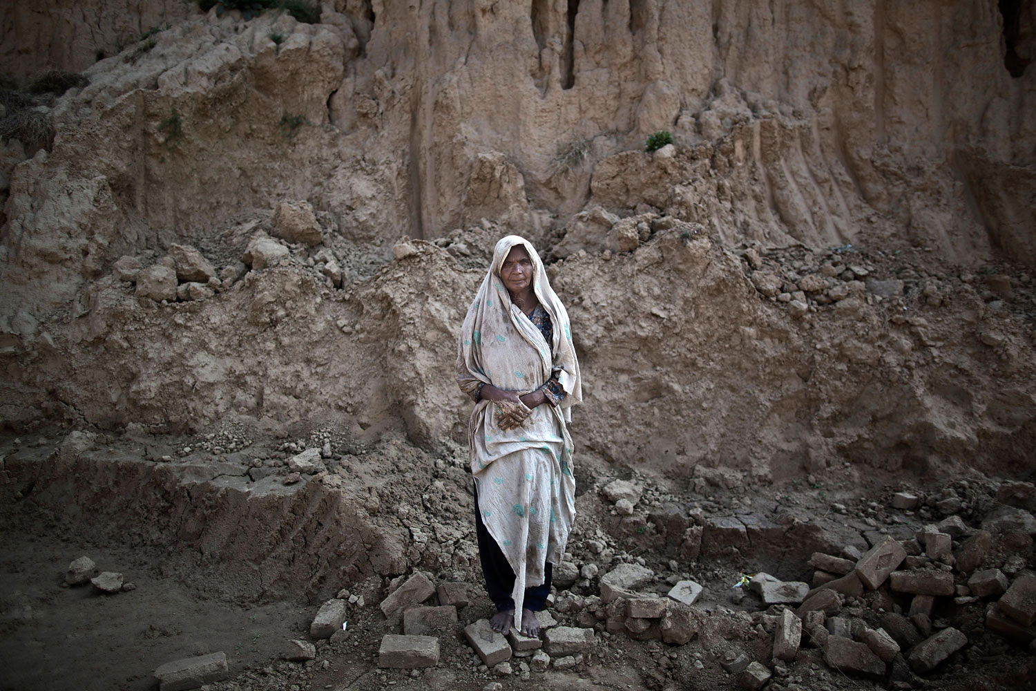 APTOPIX Pakistan Women Labor For Life Photo Essay
