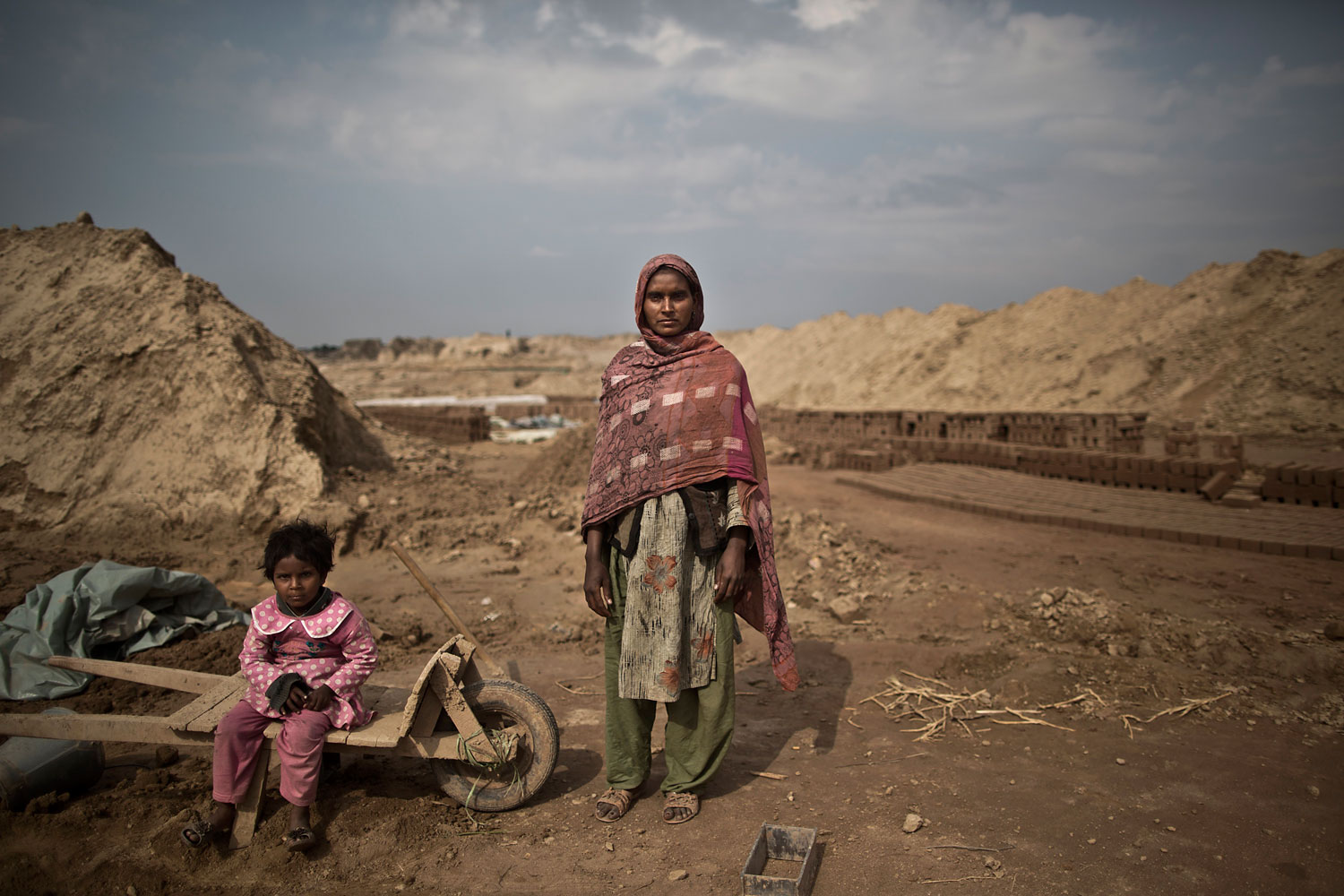 Pakistan Women Labor For Life Photo Essay