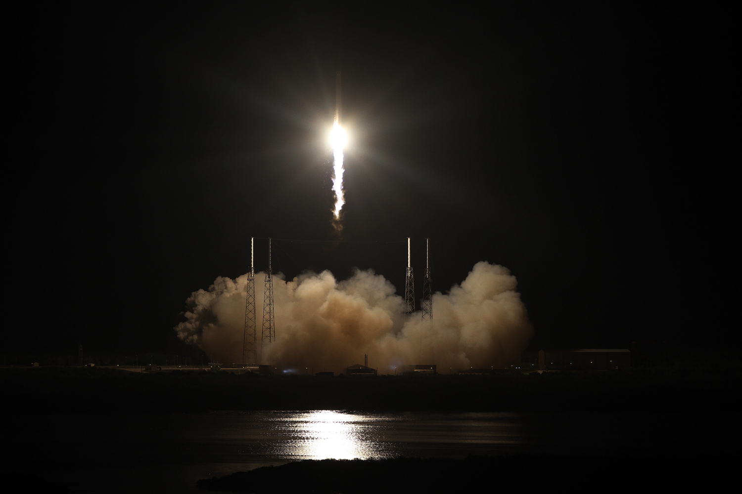 A Falcon 9 rocket carrying the Dragon spacecraft blasts off from Complex 40 at Cape Canaveral Air Force Station, in Cape Canaveral, Fla., on May 22, 2012.