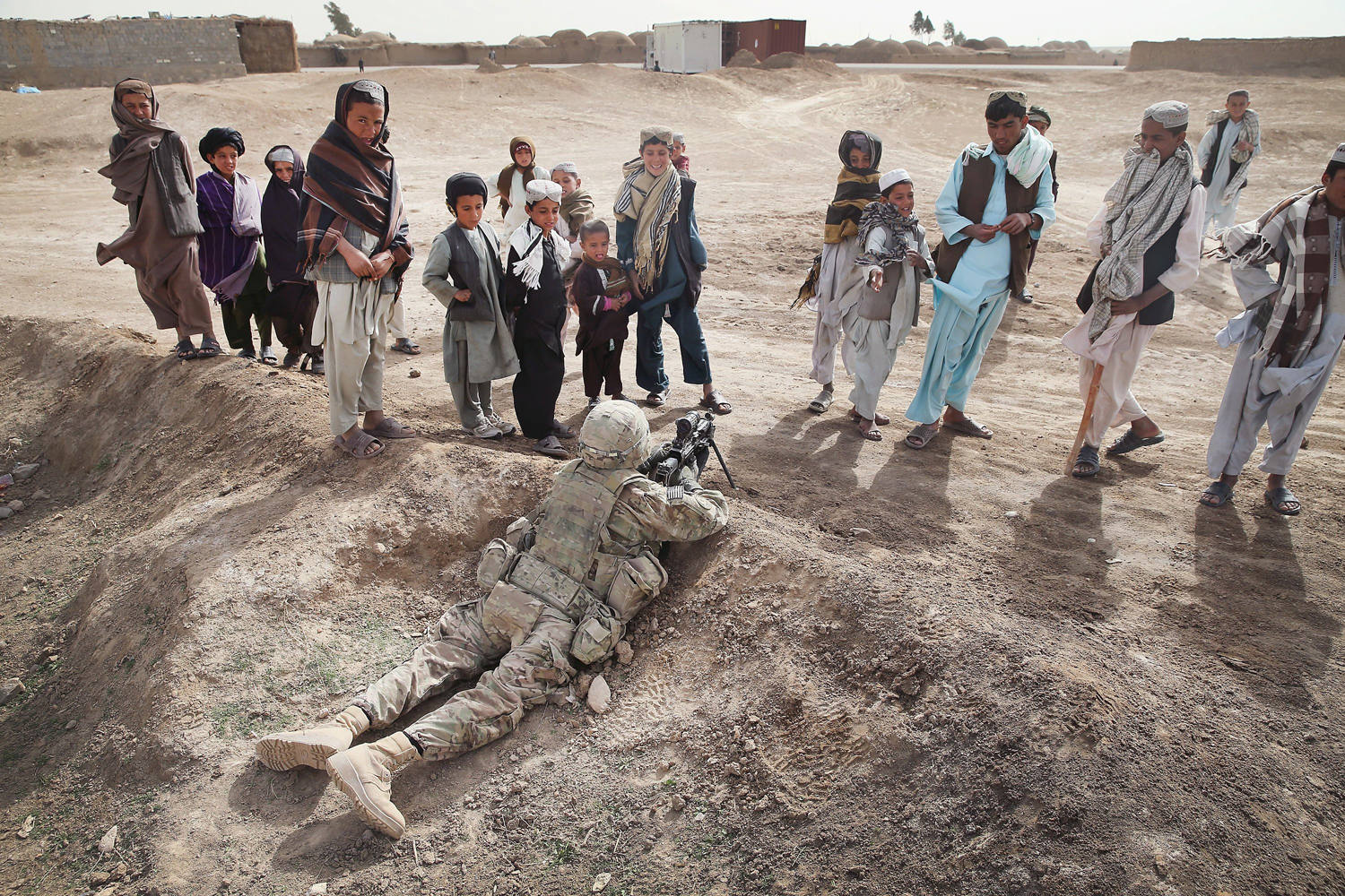 *** BESTPIX *** U.S. Soldiers Provide Security Around Kandahar Airfield