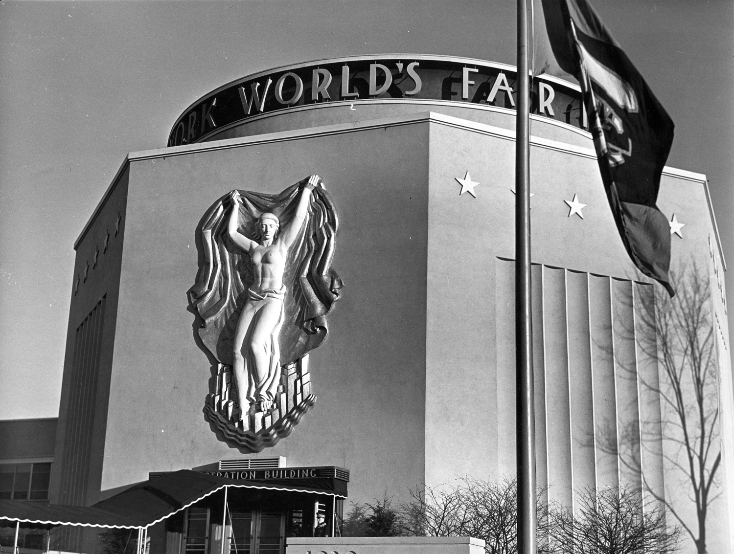 Exterior view of the Administration Building for the 1939-1940 New York World's Fair.