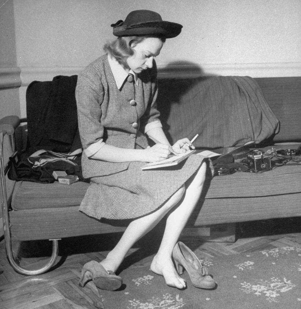 A young journalist following and reporting on Eleanor Roosevelt, 1943.