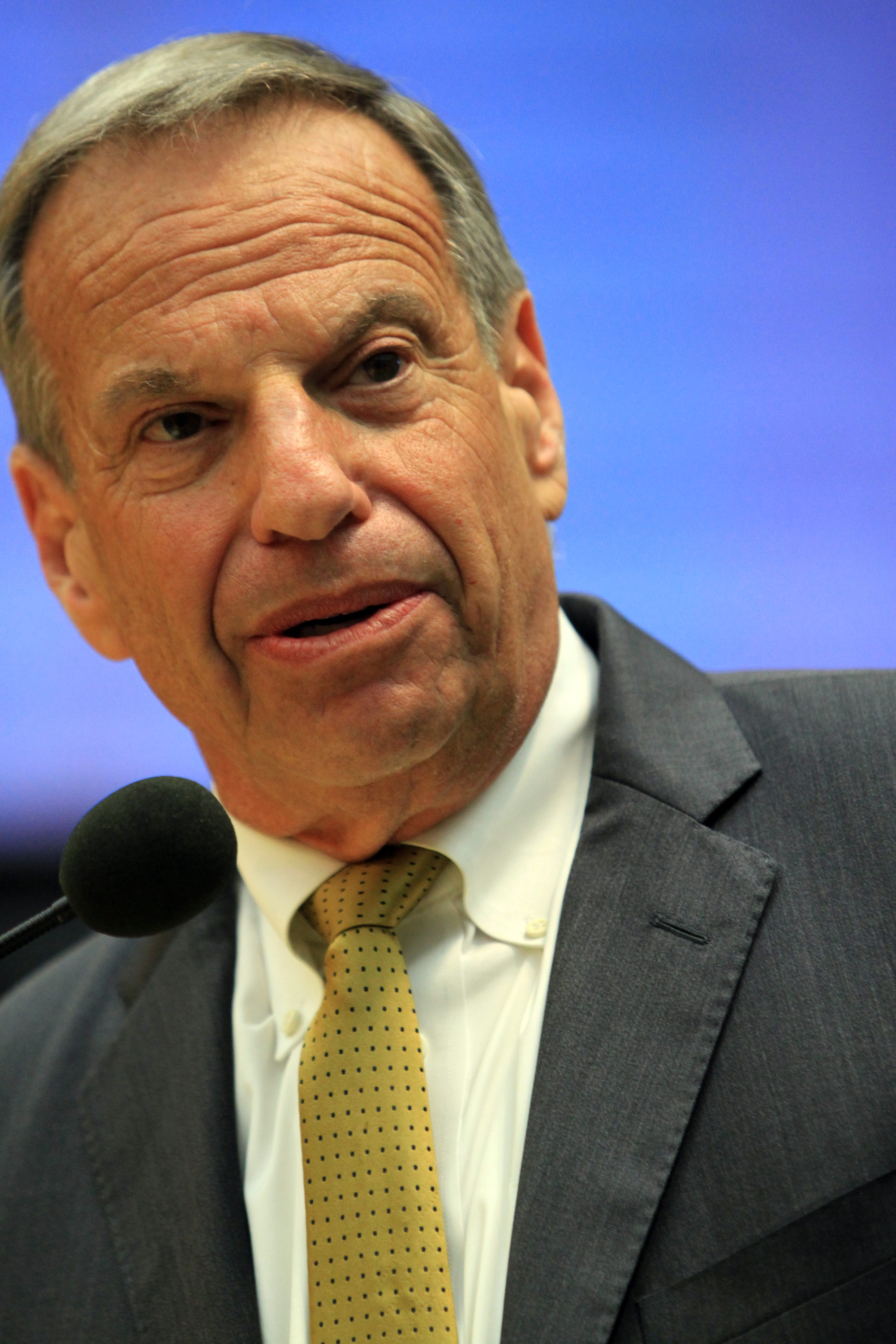 San Diego mayor Bob Filner announces his mayoral resignation to the city council on July 26, 2013 in San Diego, Calif. (Bill Wechter&mdash;Getty Images)