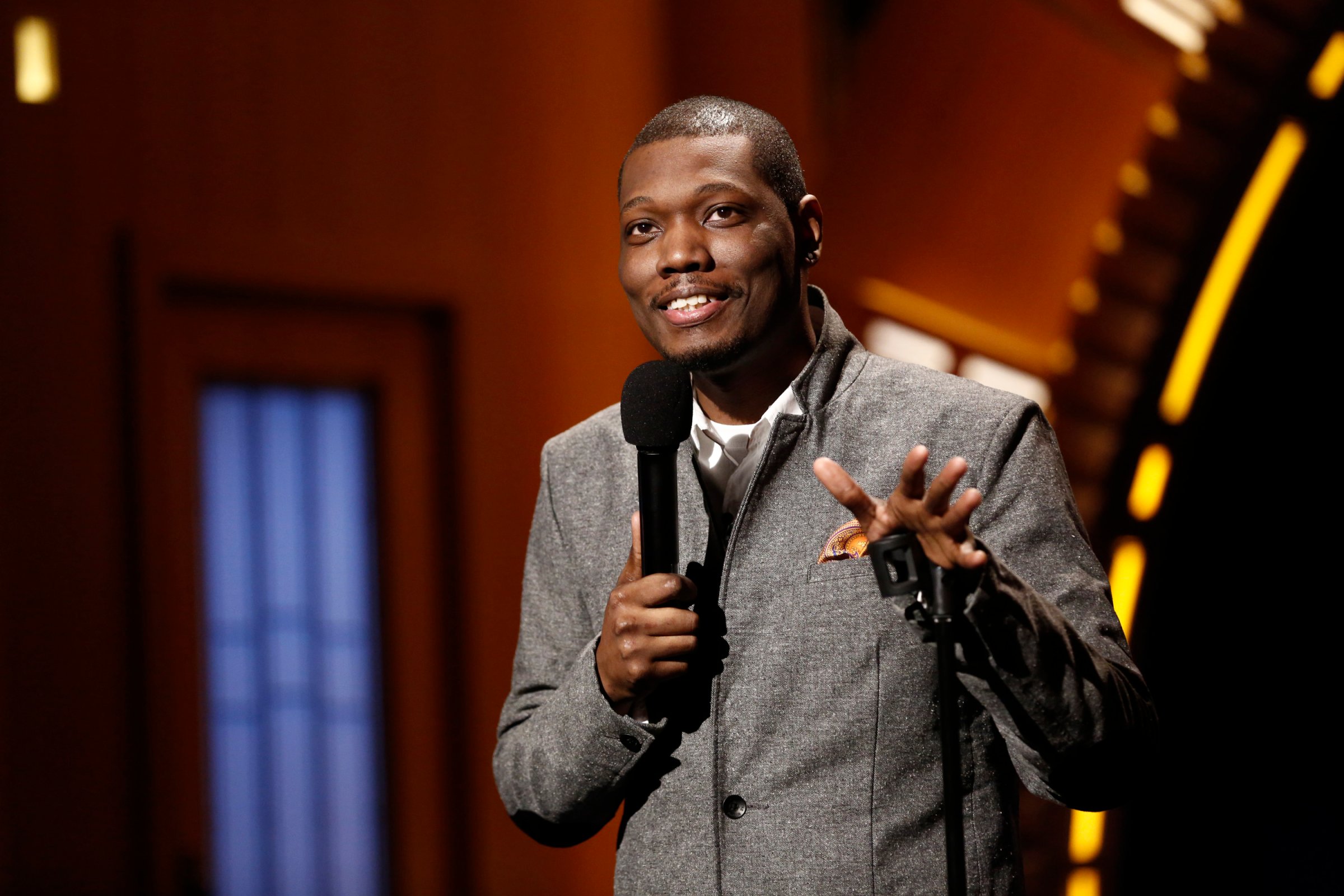 Comedian Michael Che performs on Feb. 28, 2014.