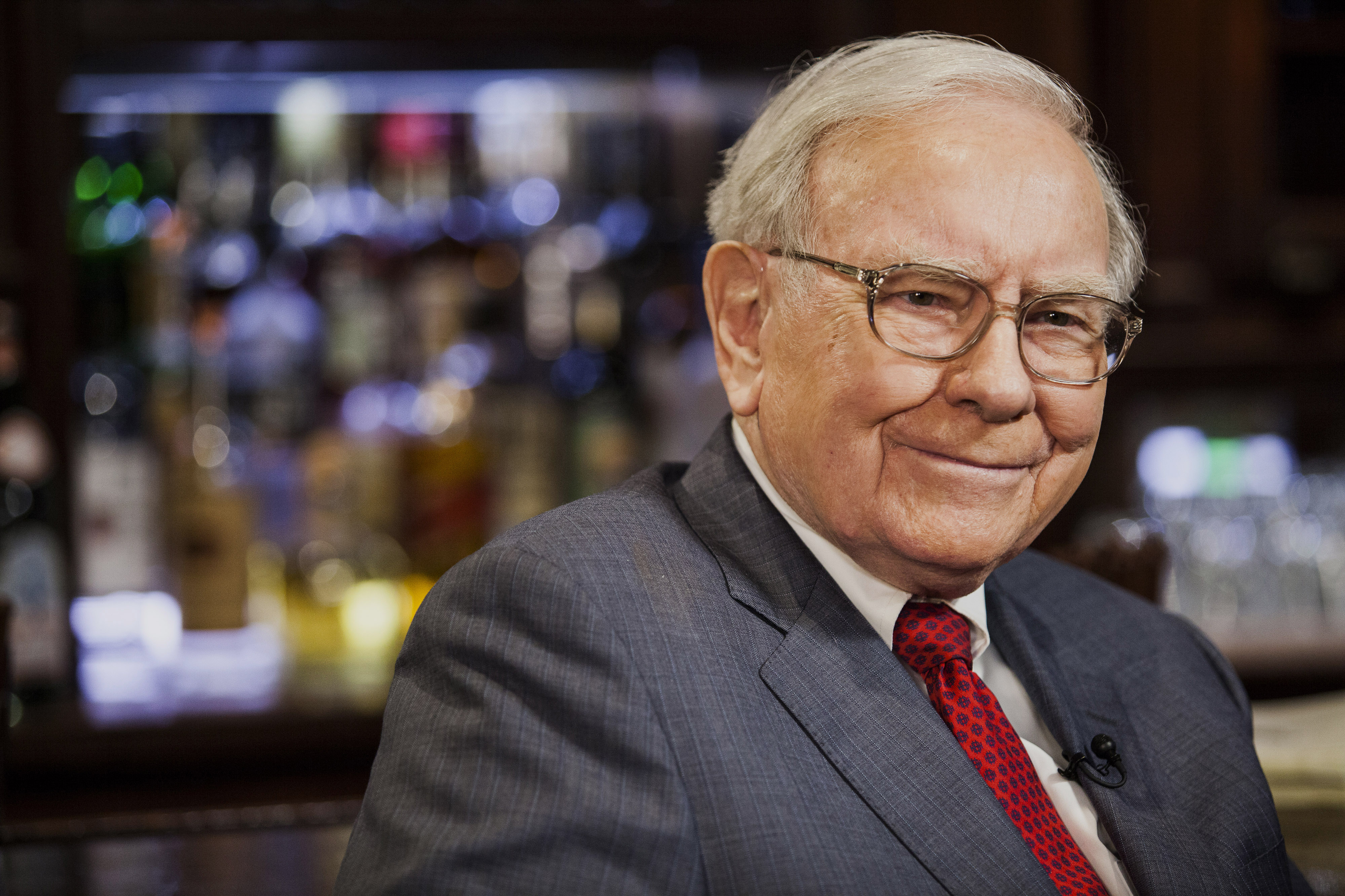 Warren Buffet (Chris Goodney—Bloomberg/Getty Images)