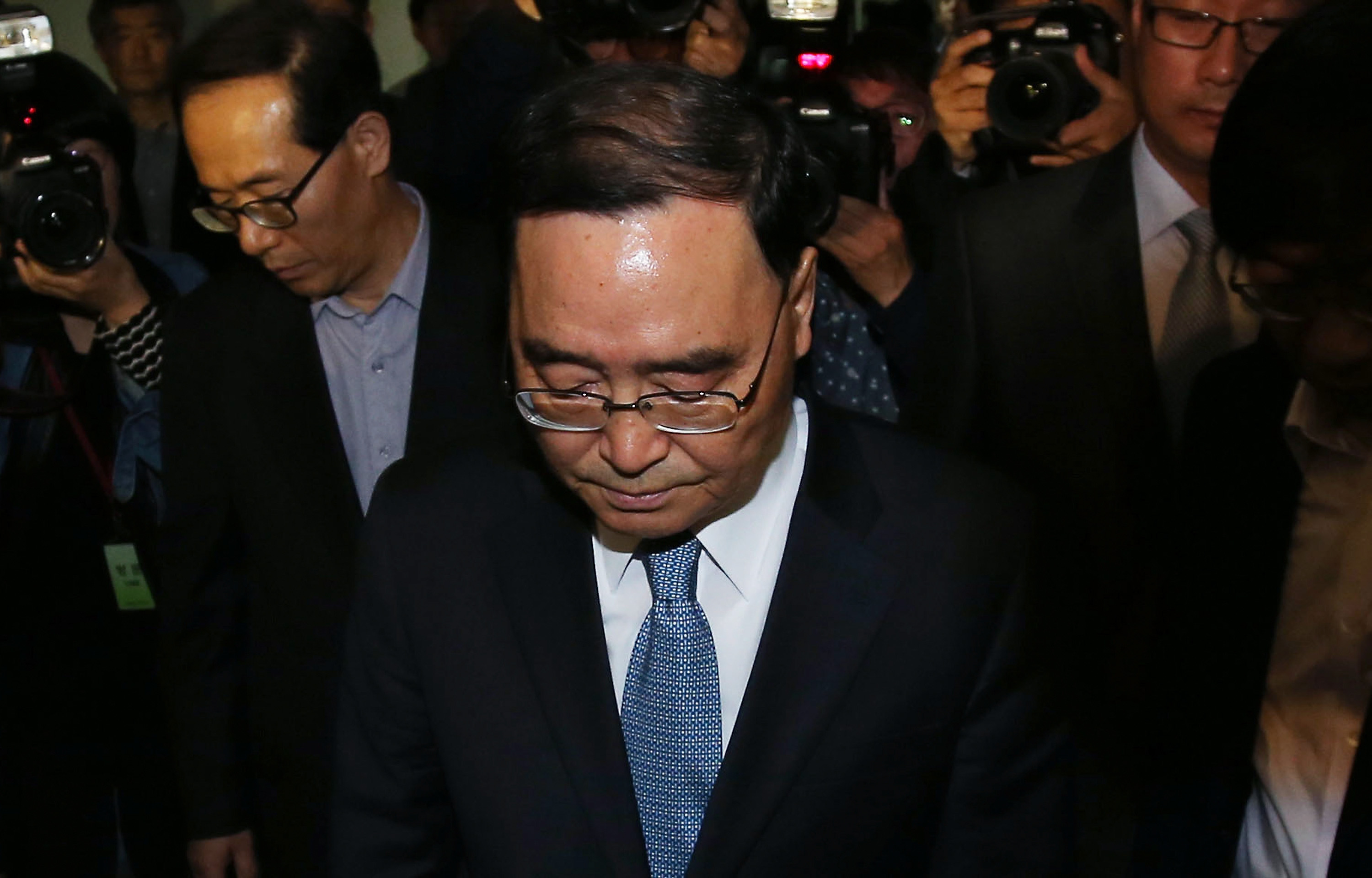 South Korean Prime Minister Chung Hong-won Announces His Will to Resign