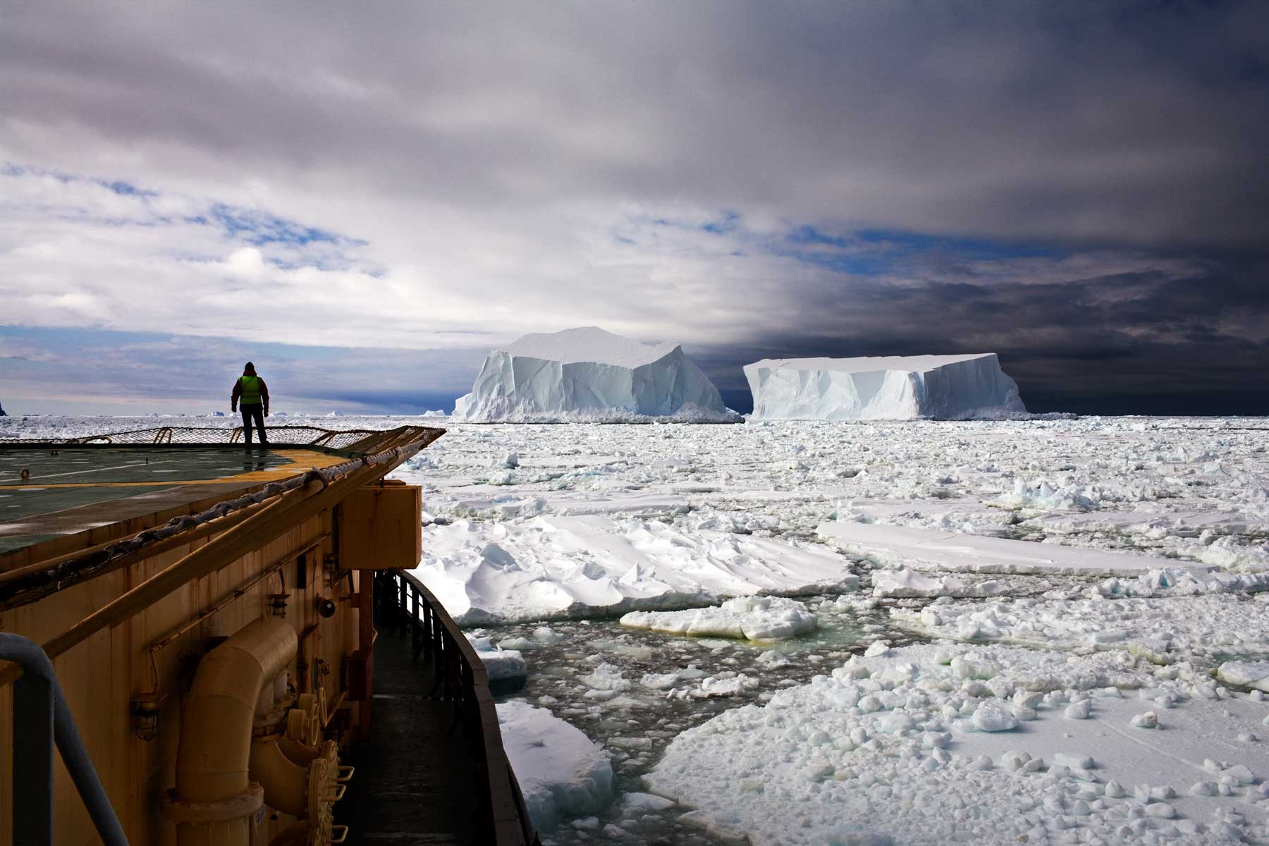 Looking at the Icebergs, Near Franklin Island, Ross Sea, Antarctica in 2006. (Camille Seaman)
