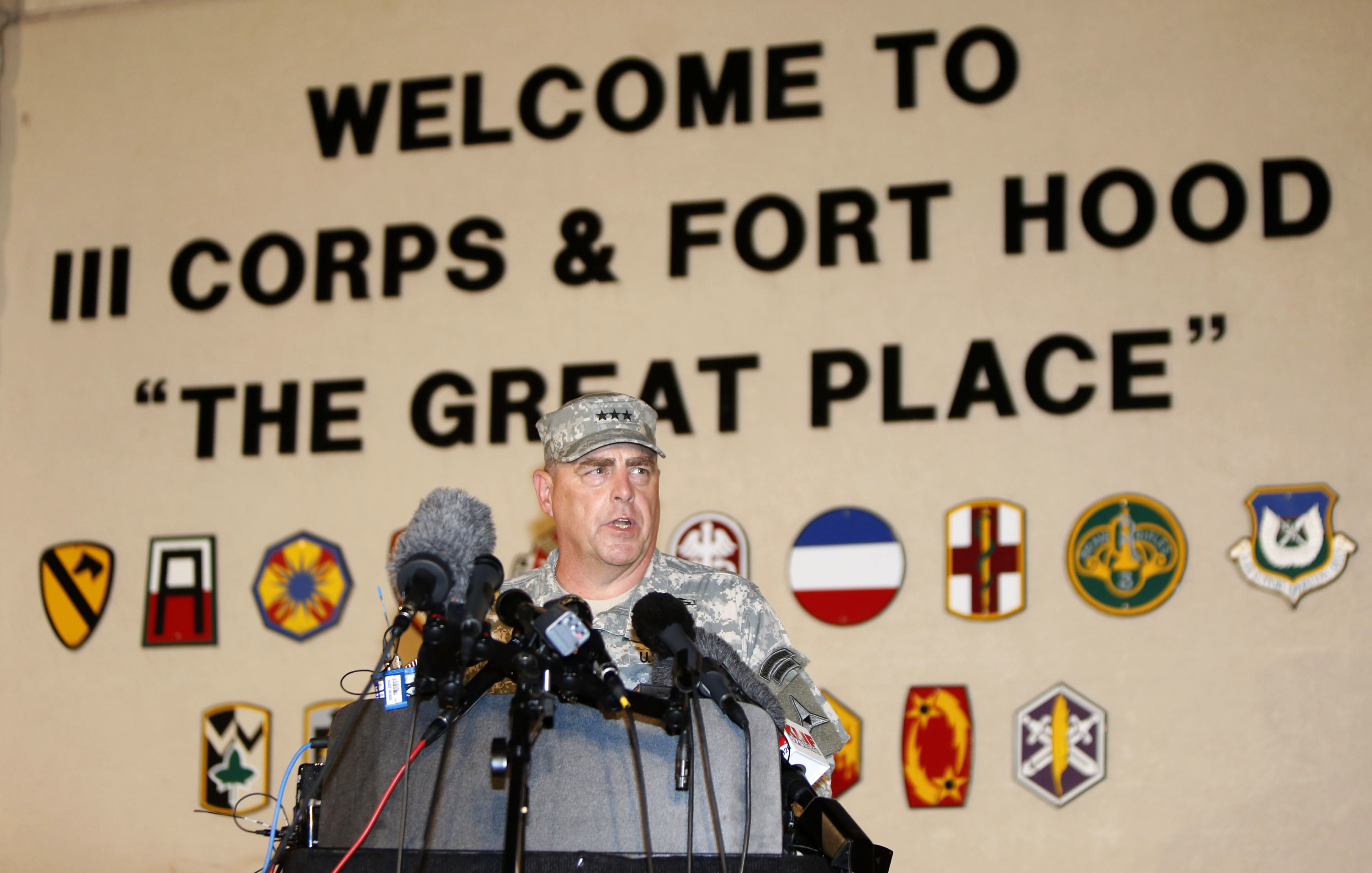 Lt. Gen. Mark Milley, Fort Hood's senior officer, speaks to reporters about the shooting. (Erich Schlegel—Reuters)