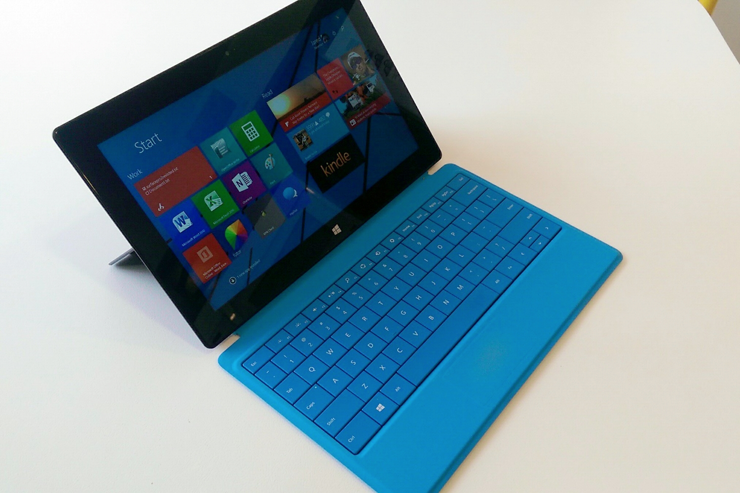 Microsoft Surface Pro2タブレット