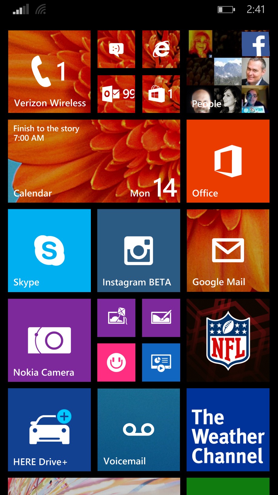 Windows Phone 8.1's home screen (Microsoft)