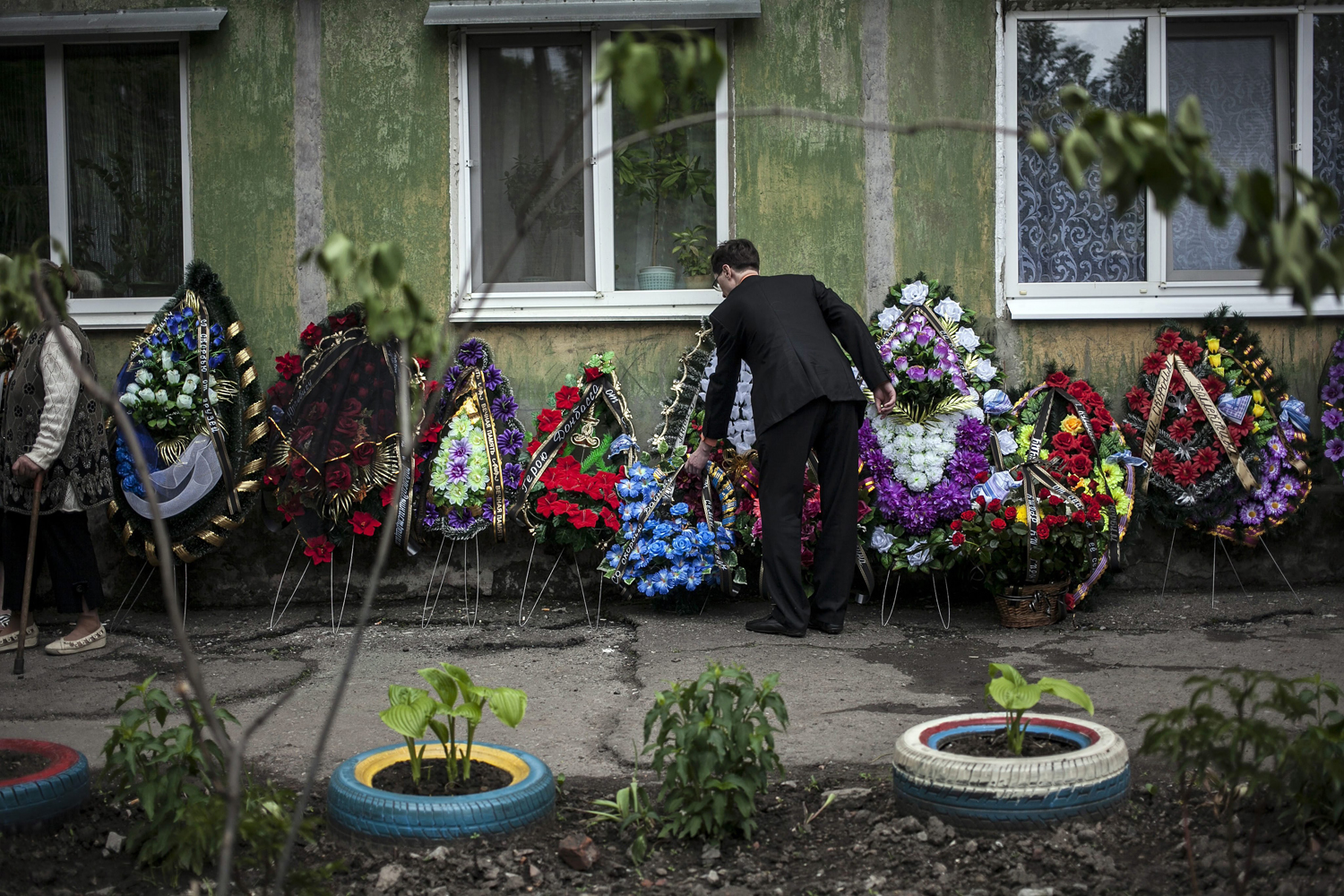 Funeral for man killed in Ukraine fighting