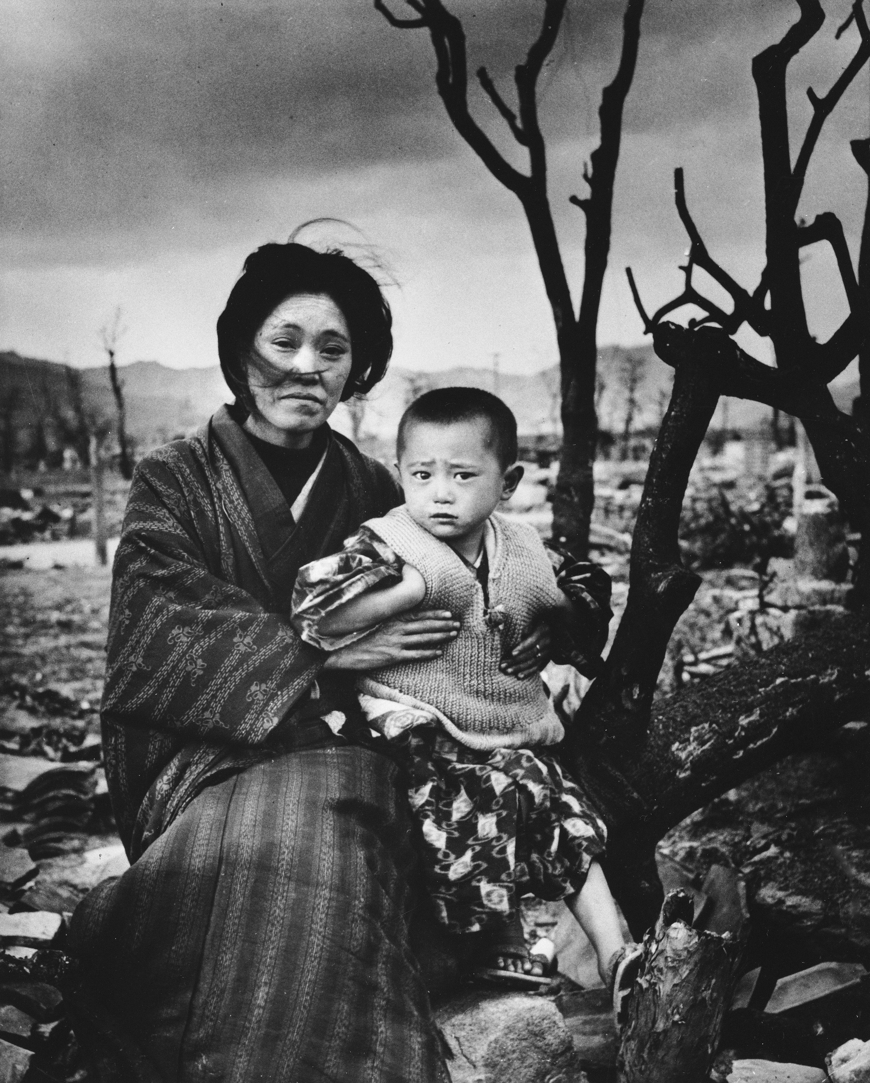 Mother and child in Hiroshima, Japan, December 1945.