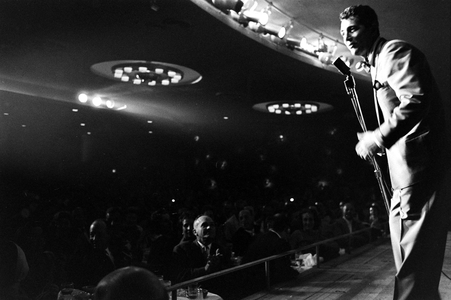 Dean Martin on stage, 1958.