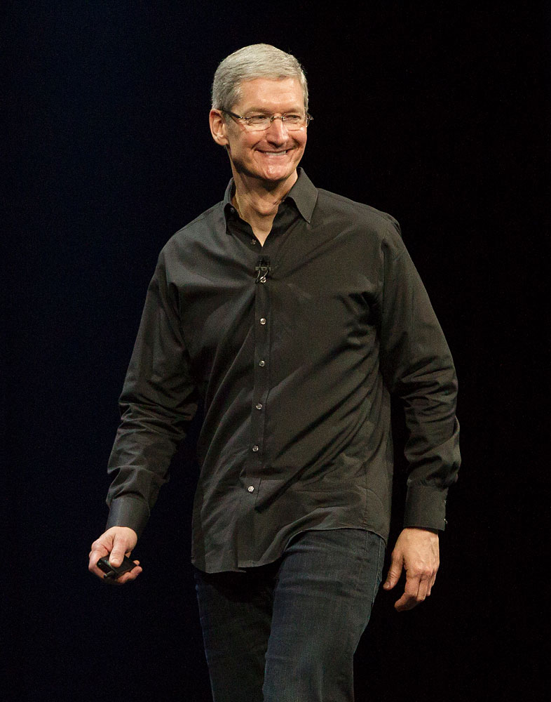Apple CEO Tim Cook waves during the keynote address during the 2013 Apple Apple Worldwide Developers Conference at the Moscone Center on June 10, 2013 in San Francisco.