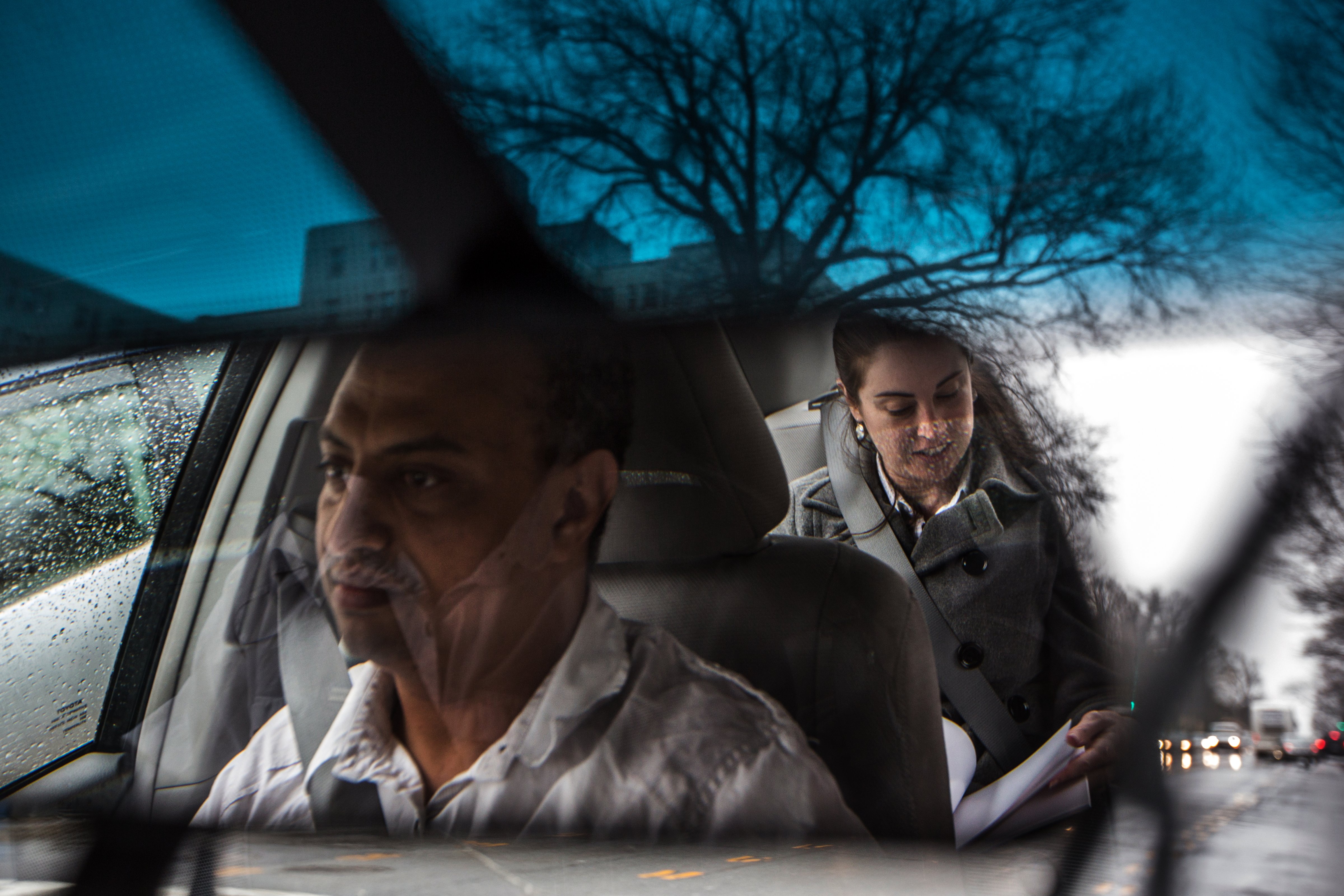 UberX driver, Michael Belet, a former Barwood driver, drives Nora Toiv to Alexandria, VA , April 7, 2014. (Evelyn Hockstein—The Washington Post/Getty Images)