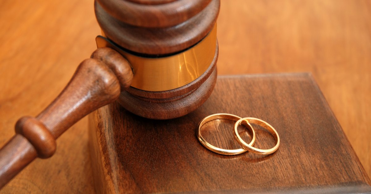 Расторжение брака судопроизводство. Семейное право. Брачно-семейное право. Семейные споры в суде. Юридический брак.