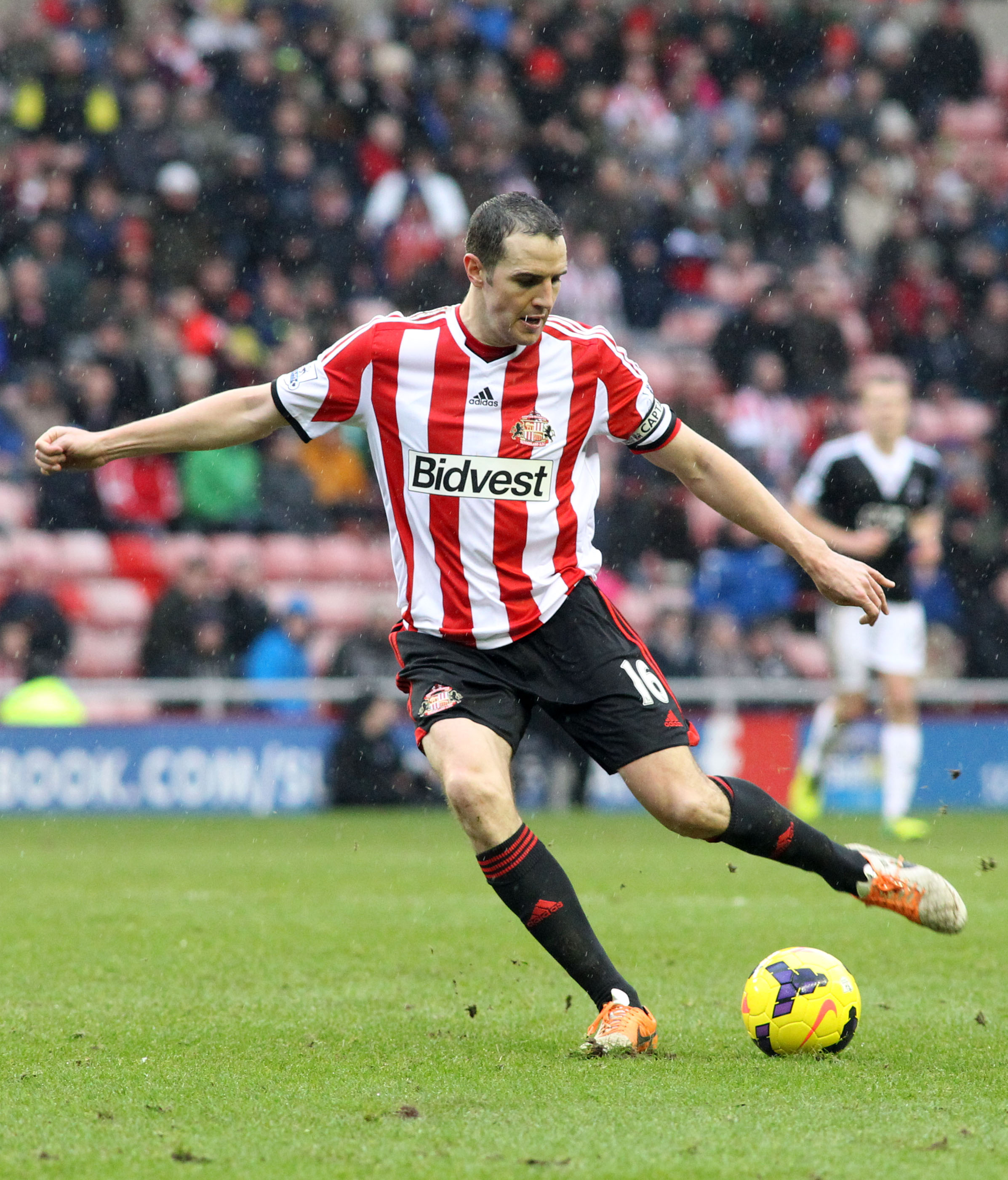 Sunderland captain John O'Shea in action during the Barclays Premier League match between Sunderland and Southampton at the Stadium of Light on January 18, 2014. (Ian Horrocks—Getty Images)