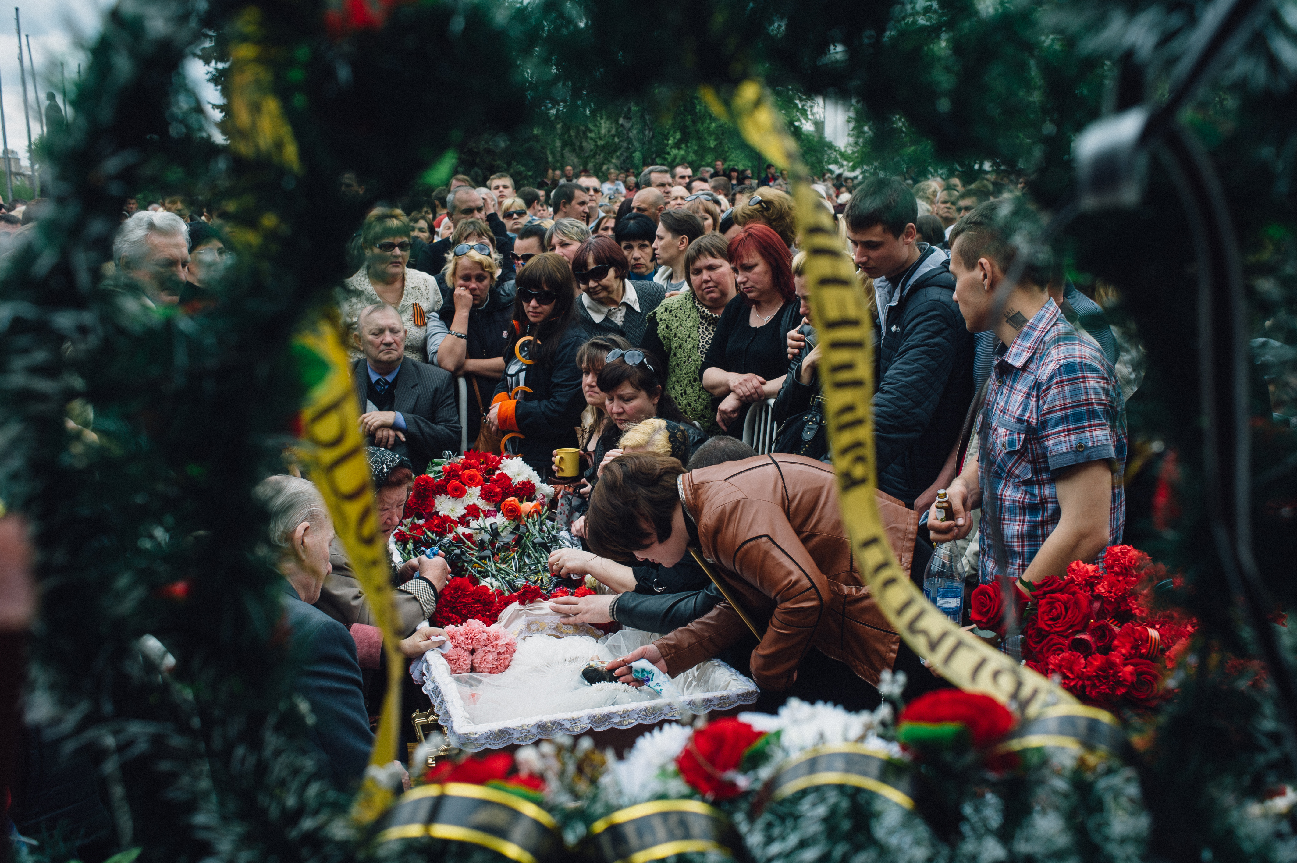 Parents and relatives mourn a pro-Russian medical worker, in Kramatorsk, Ukraine on May 5, 2014 