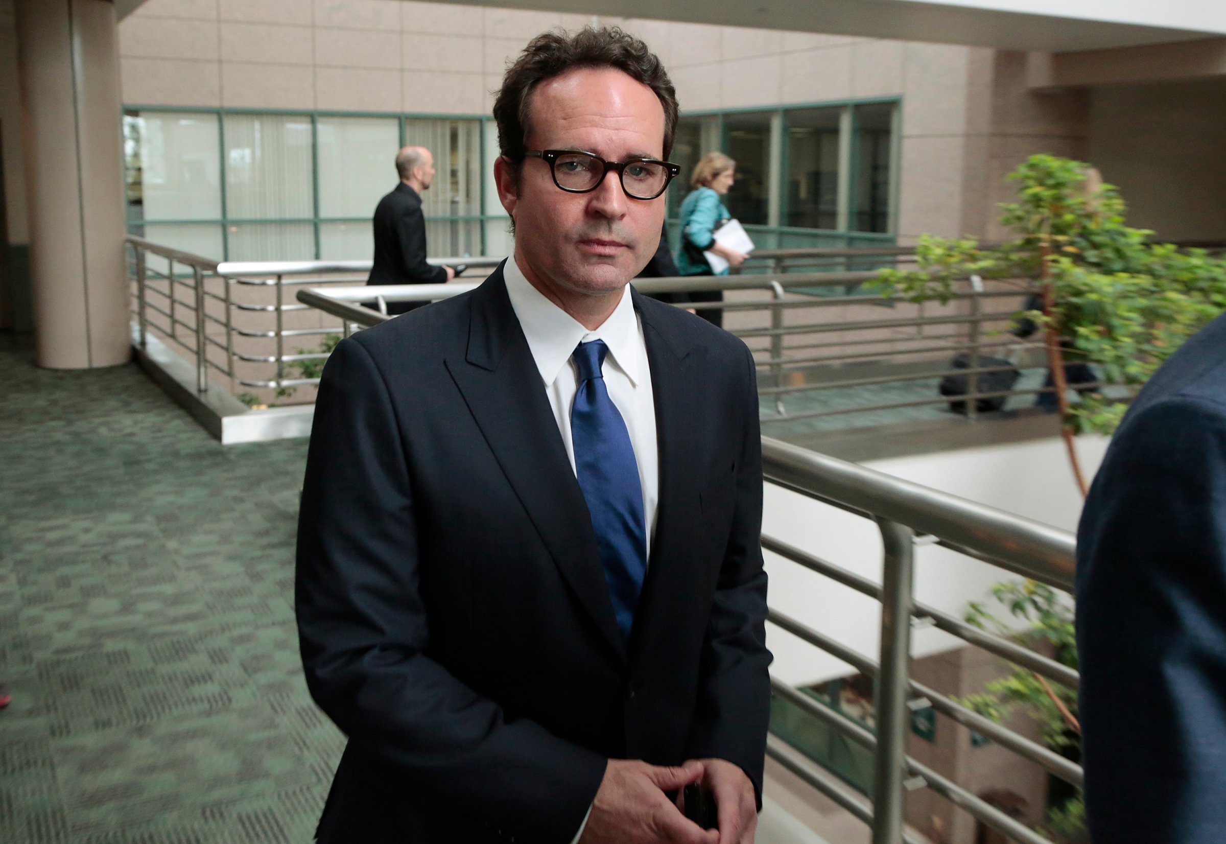 Actor Jason Patric arrives for his custody hearing at the 2nd District Court of Appeals in Los Angeles