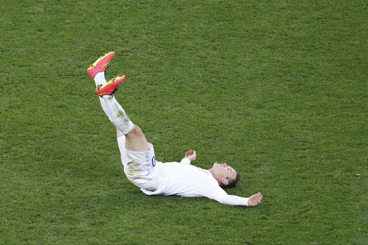 Jun. 19, 2014. England's Wayne Rooney reacts to missing a goal during their 2014 World Cup Group D soccer match against Uruguay at the Corinthians arena in Sao Paulo.
