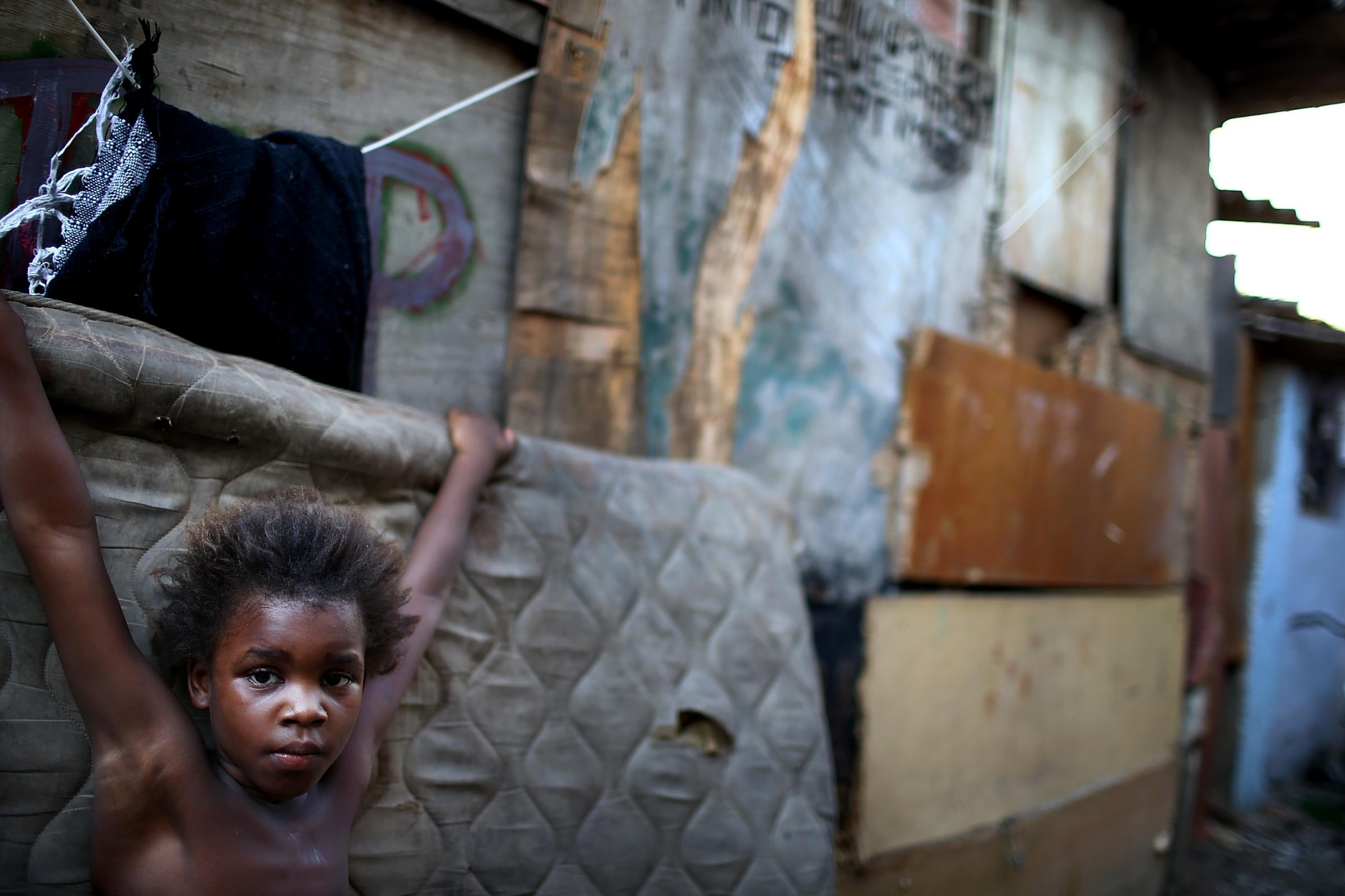 Rio's Complexo da Mare Favelas Remain Unpacified