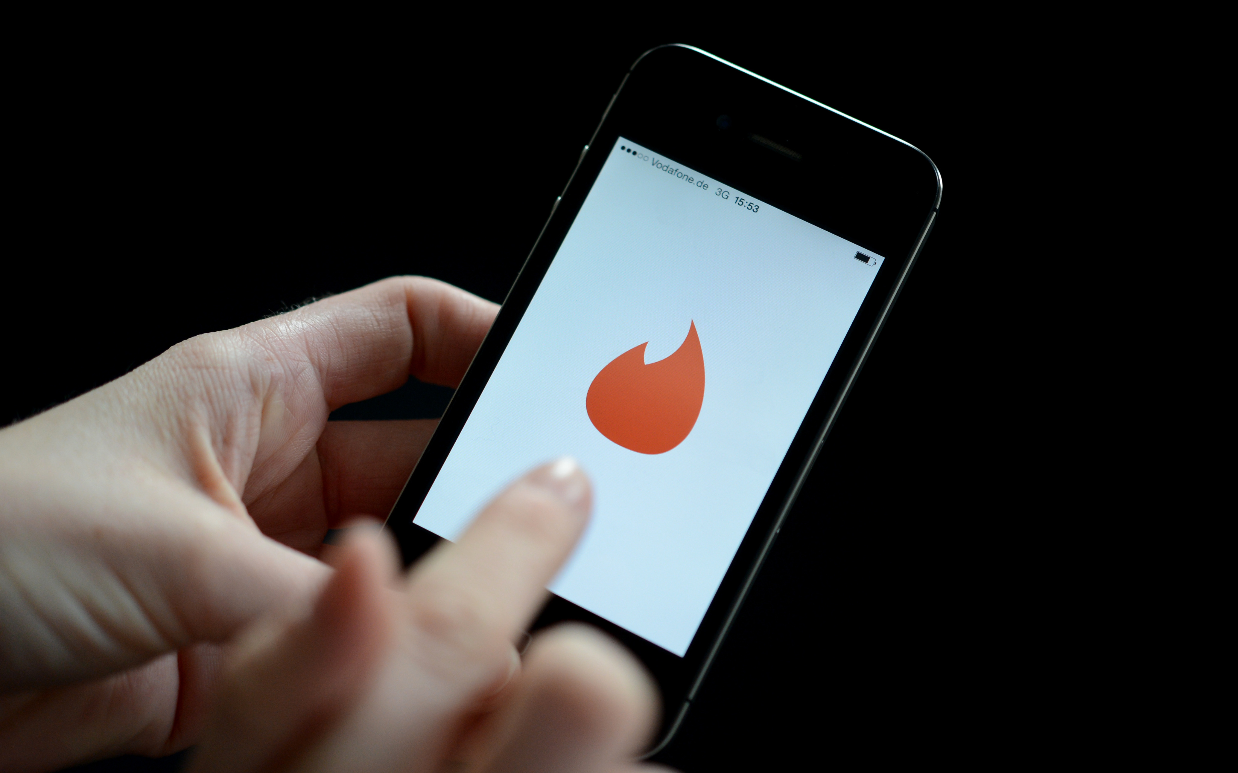 Tinder: Men Swipe Right 3 Times as Much as Women | Time