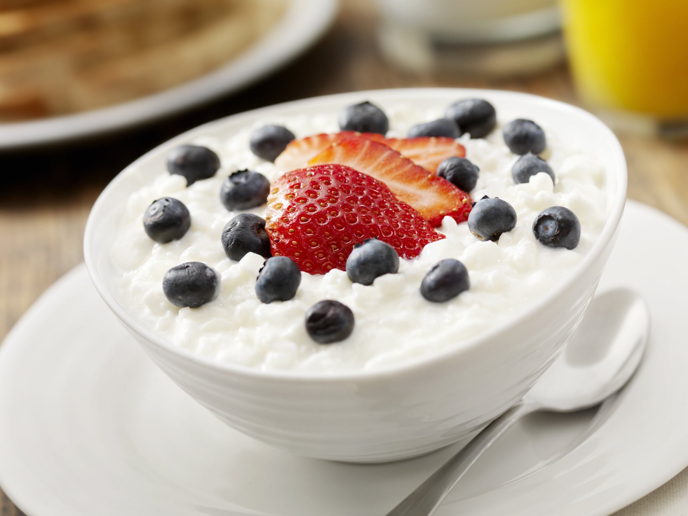 cottage cheese and fruit