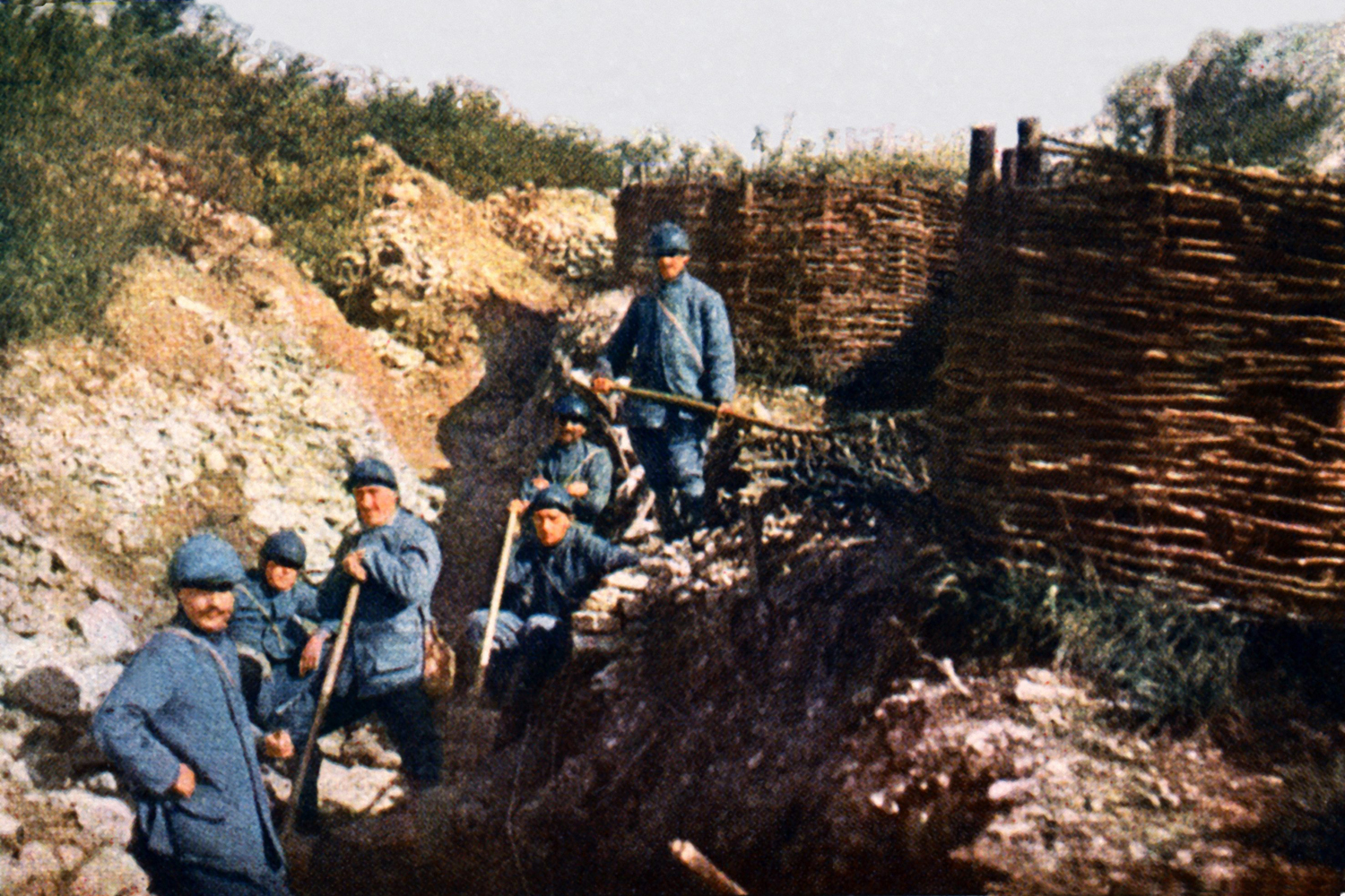 French soldiers in front of the Voevre during the Battle of Verdun on the Western Front in France, September 1916.