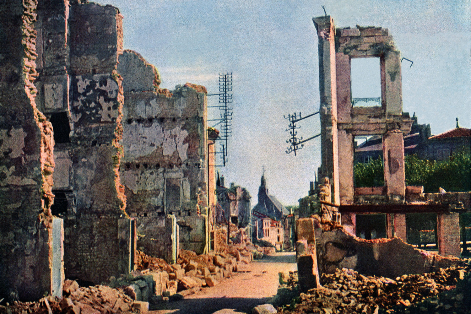 A street in Verdun, France, after 8 months of bombing, Sept. 23, 1916.