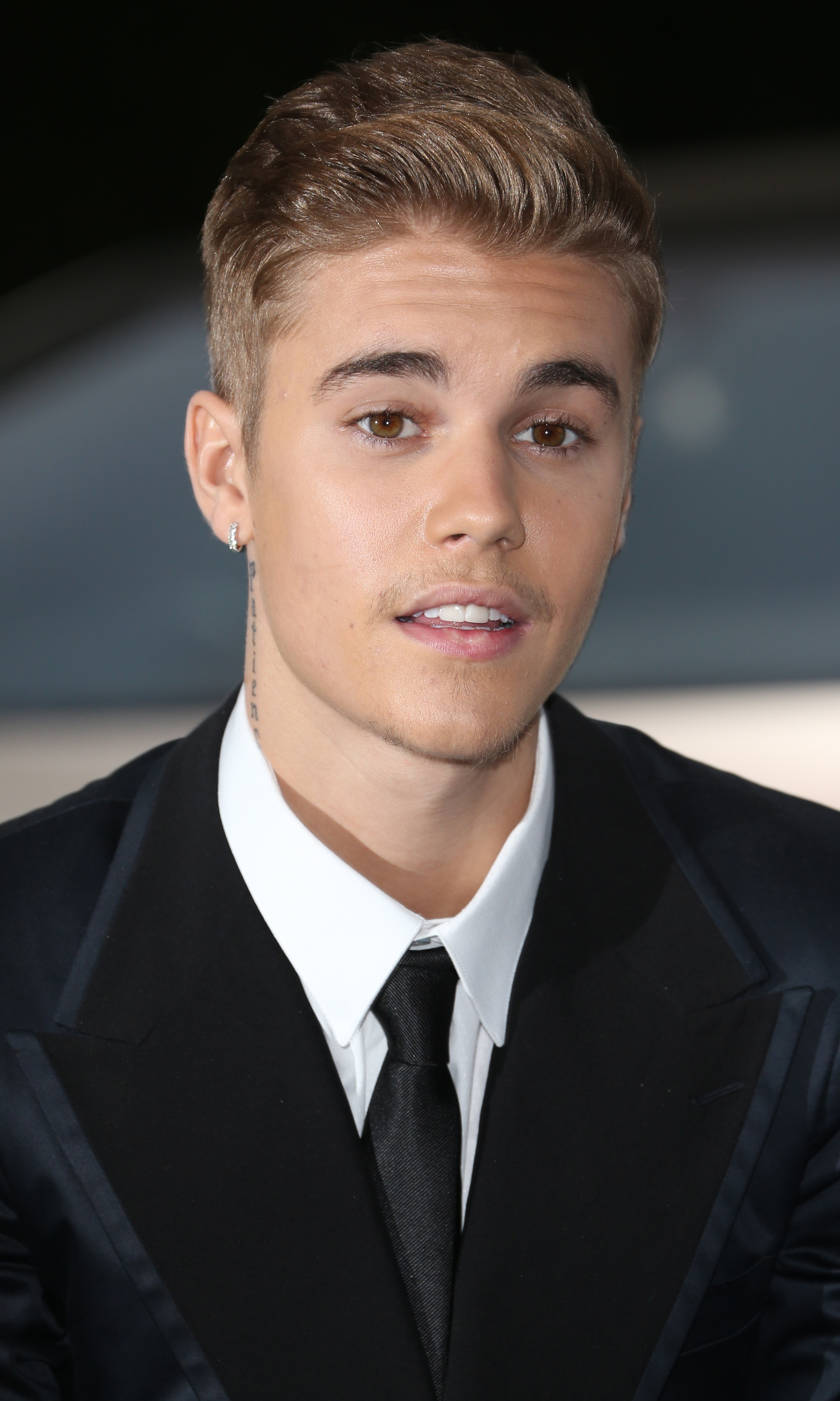 Canadian singer Justin Bieber attends the Cinema Against AIDS amfAR gala 2014 held at the Hotel du Cap, Eden Roc in Cap d'Antibes, France, 22 May 2014. (Hubert Boesl—dpa/AP)