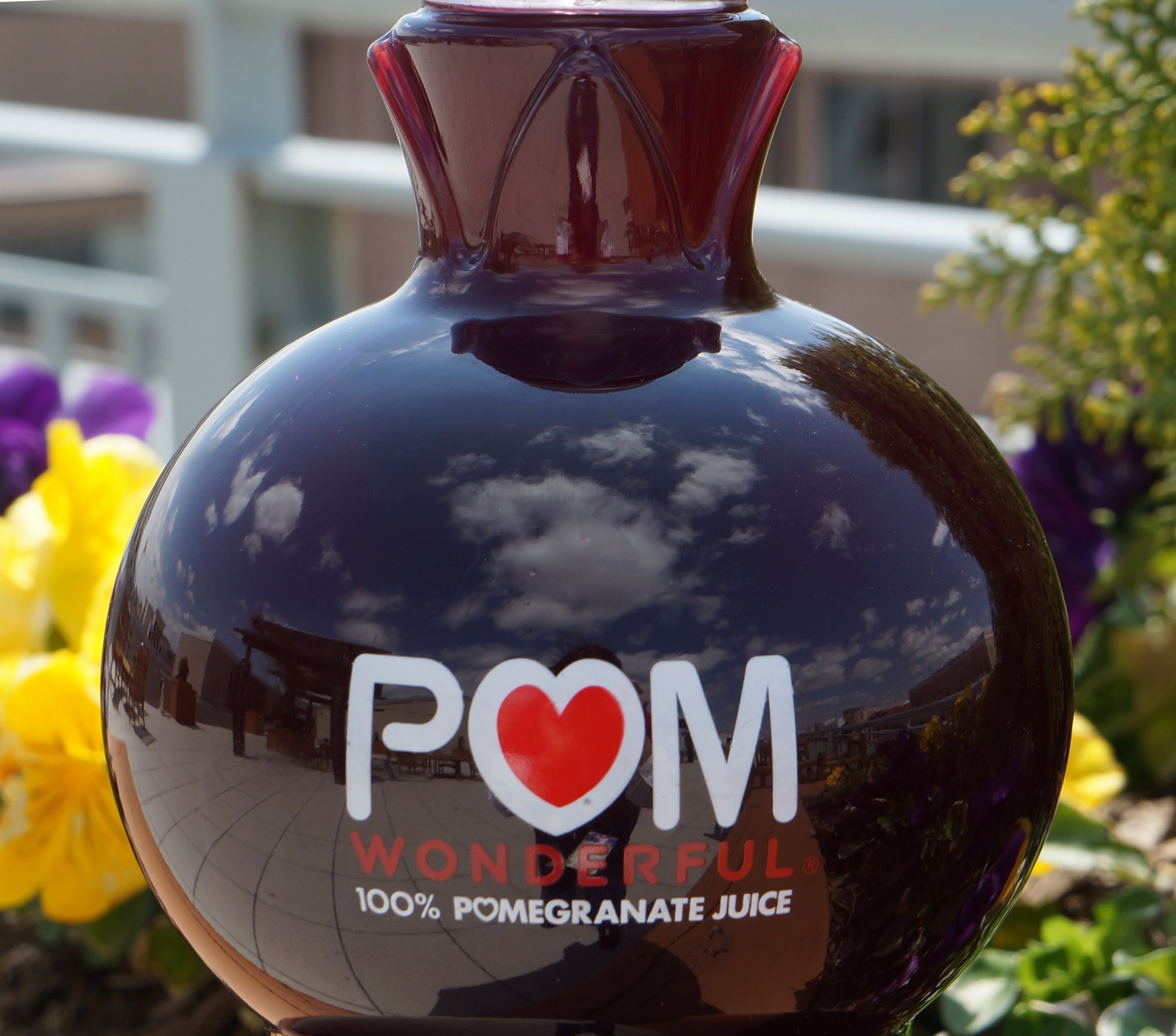 POM Wonderful's 100% Pomegranate Juice
