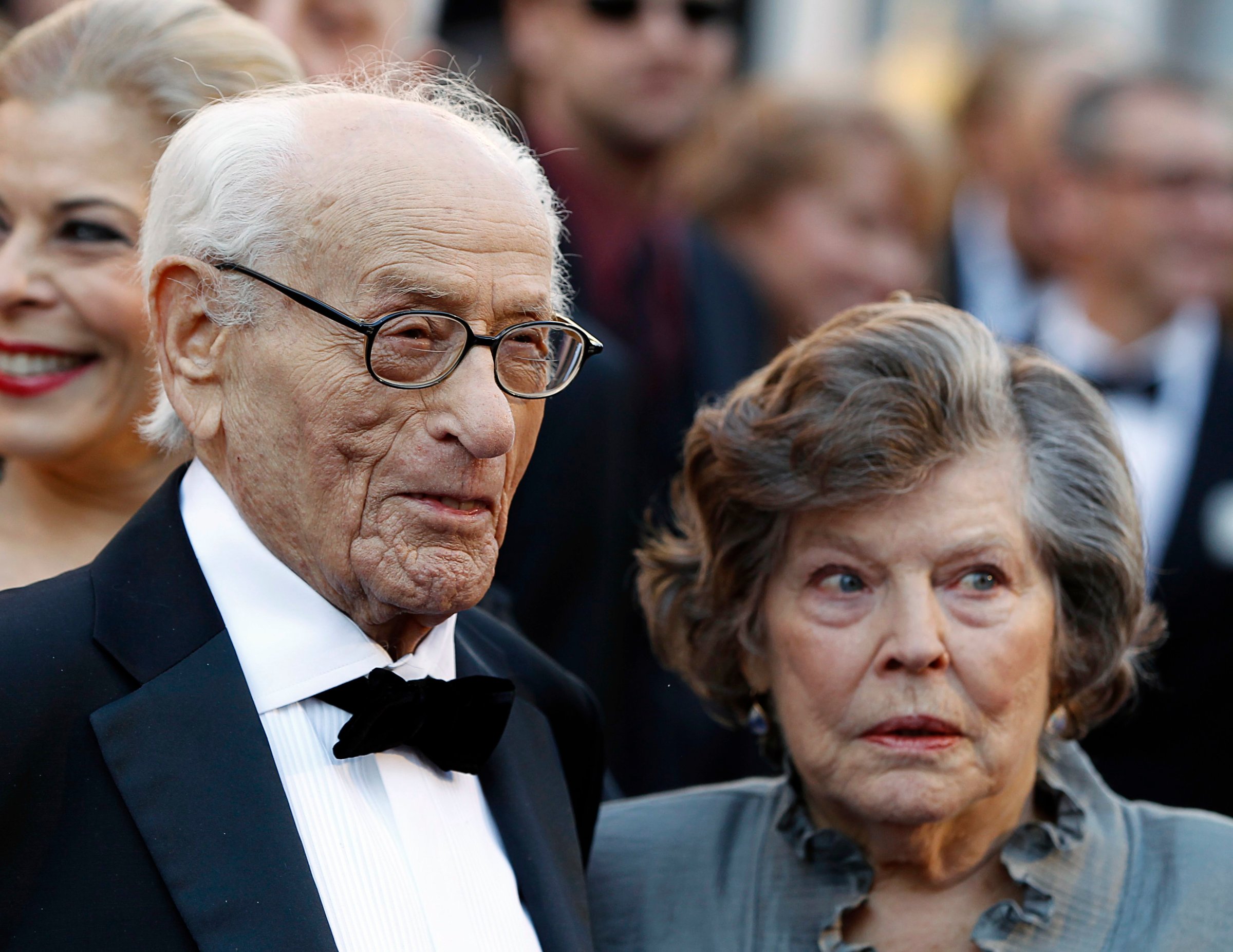 Honorary Oscar recipient actor Eli Wallach and wife Anne Jackson arrive at the 83rd Academy Awards in Hollywood