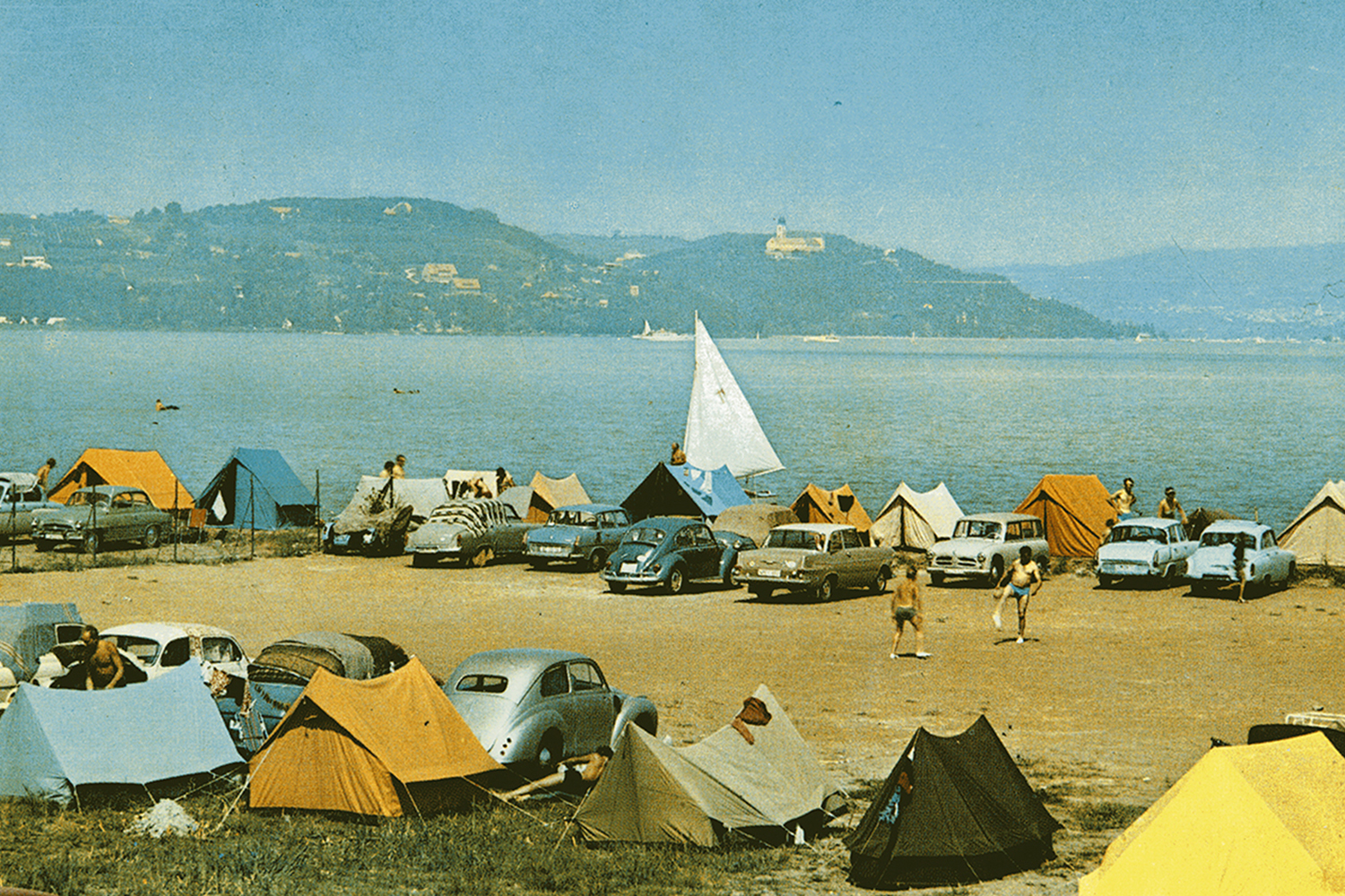 Nostalgic Photographs of Vacations Past Time