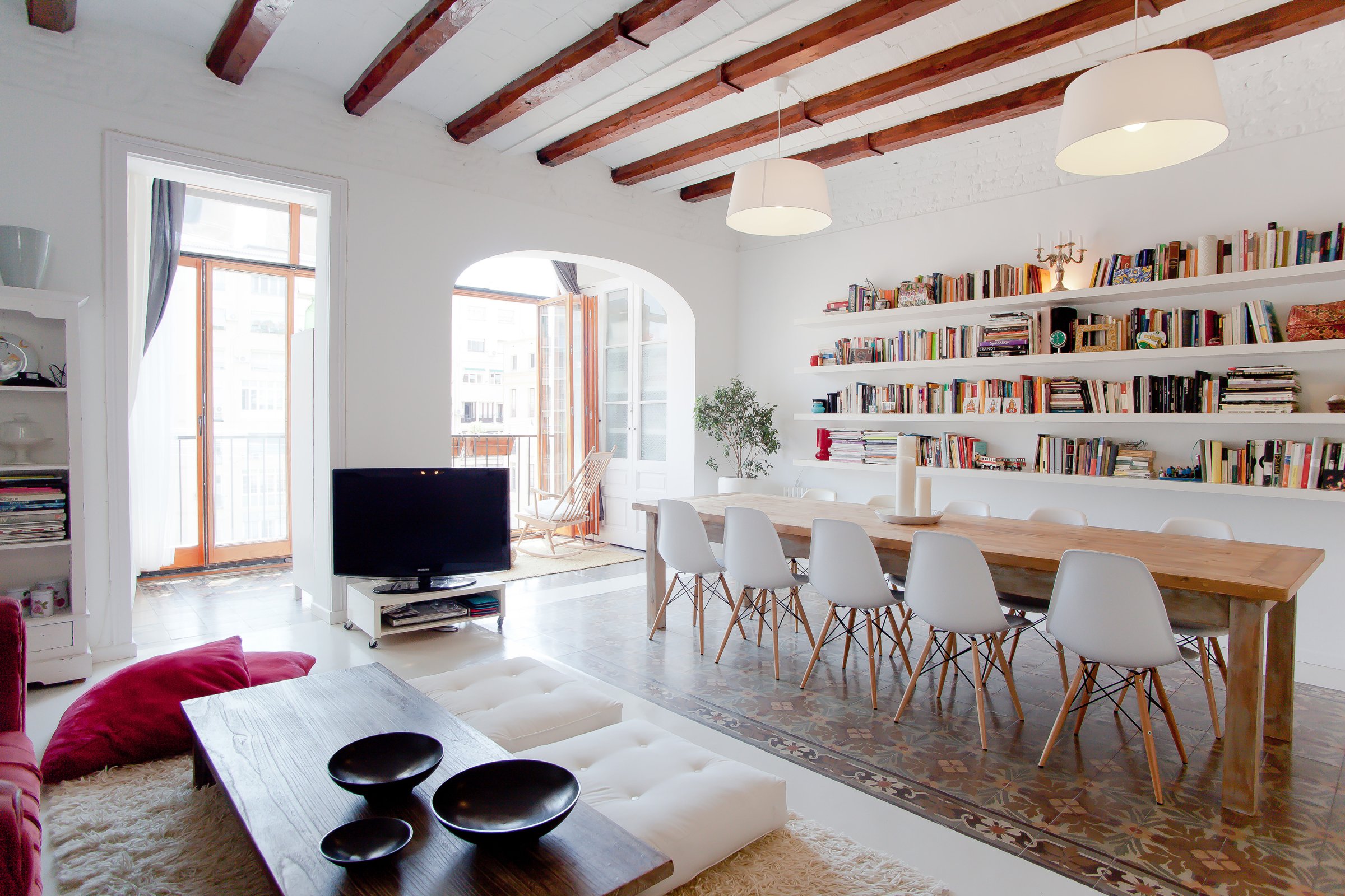 Apartment in Barcelona, Spain offered through airbnb.