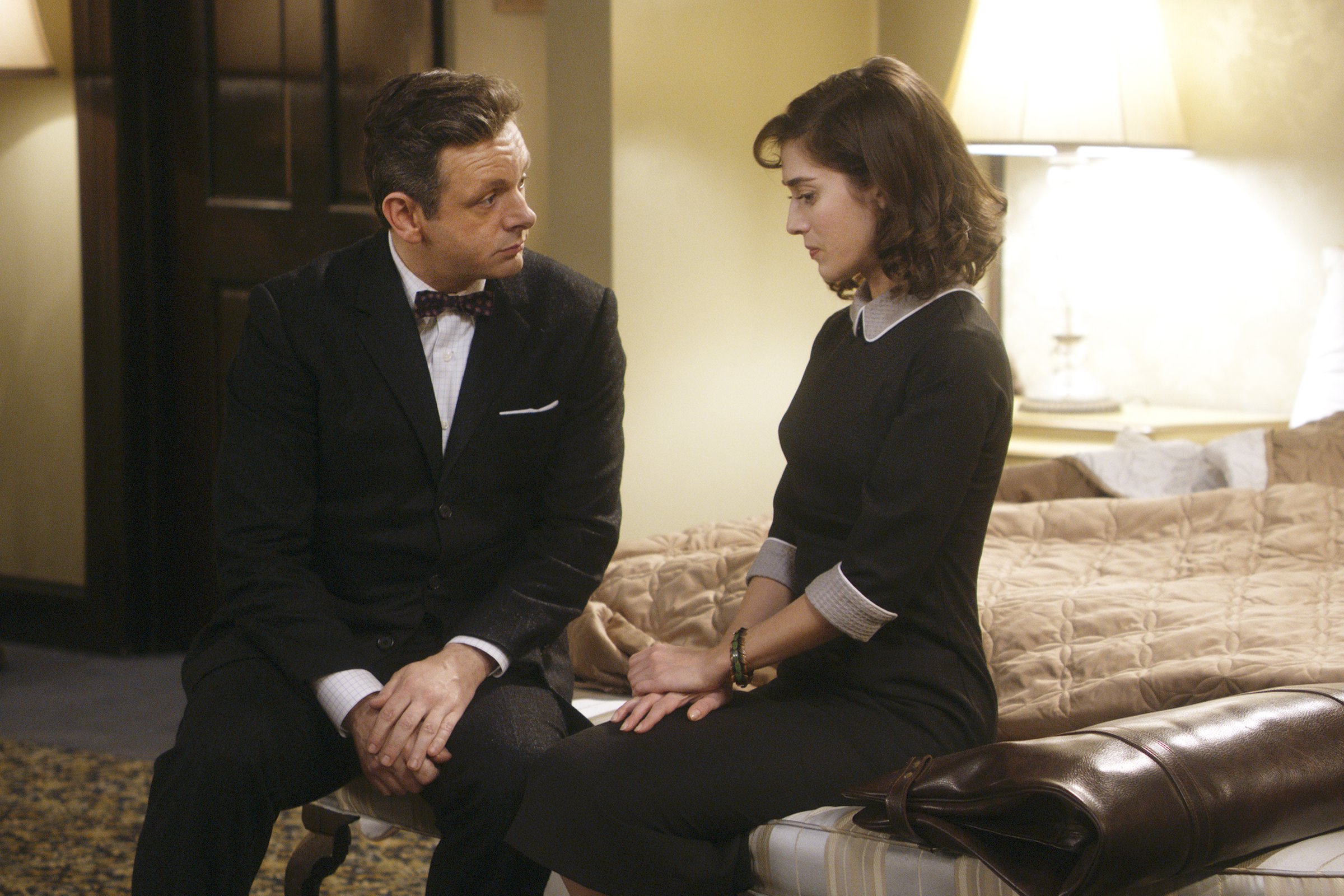 Michael Sheen as Dr. William Masters and Lizzy Caplan as Virginia Johnson in Masters of Sex (season 2, episode 3)