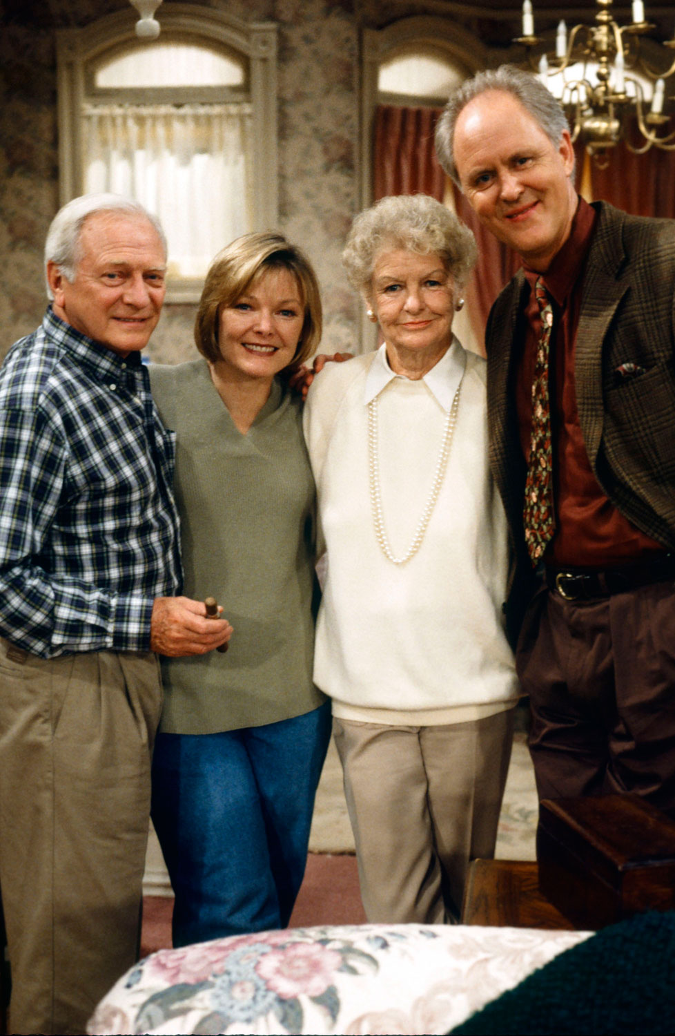George Grizzard as George Albright, Elaine Stritch as Martha Albright, Jane Curtin as Dr. Mary Albright and John Lithgow as Dr. Dick Solomon in 3rd Rock From The Sun.