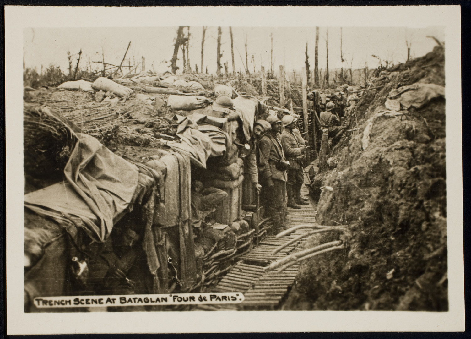 Trench scene at Bataglan 'Four de Paris', ca. 1917