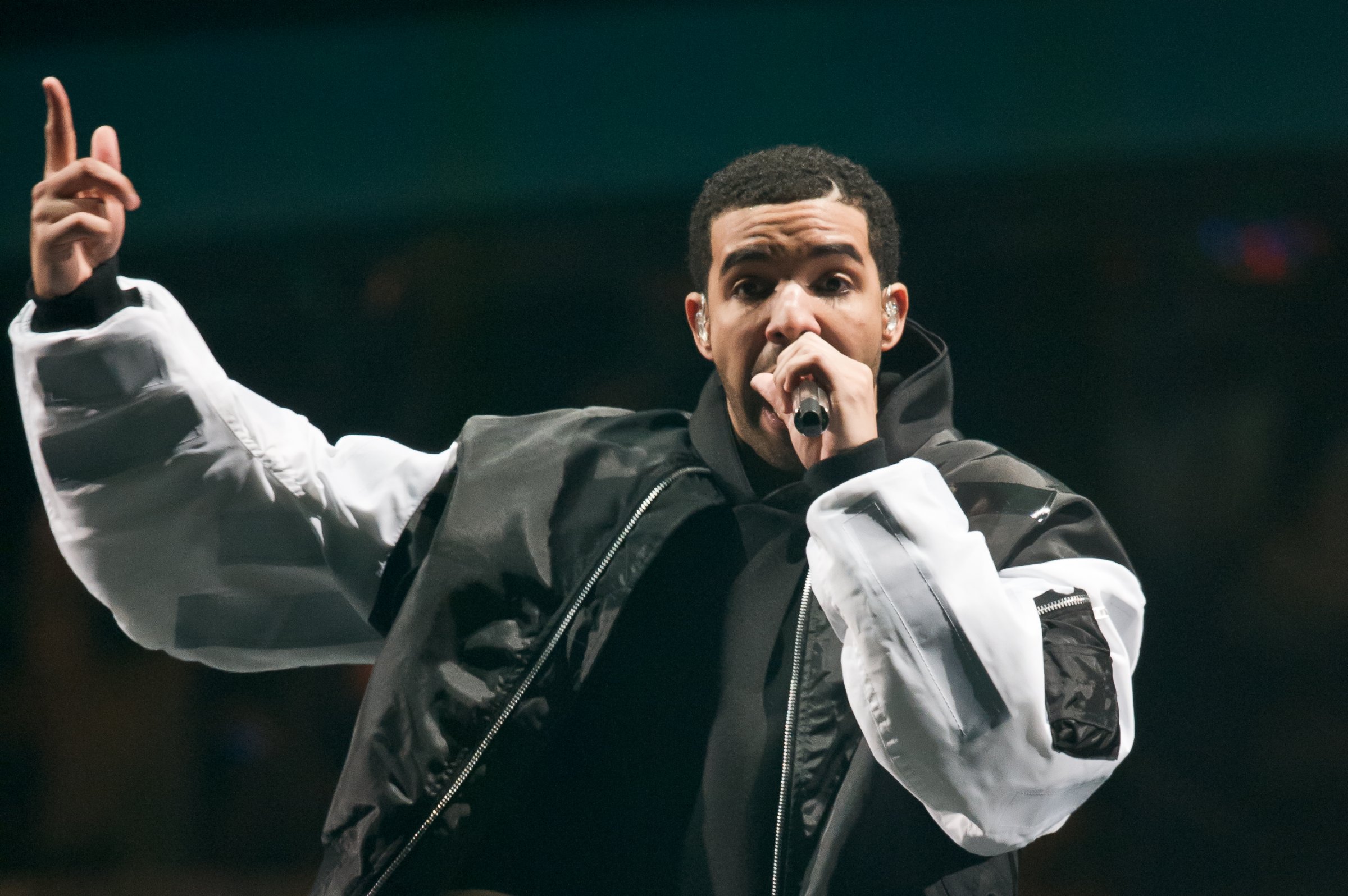 Drake performs on stage at O2 Arena on March 24, 2014 in London.
