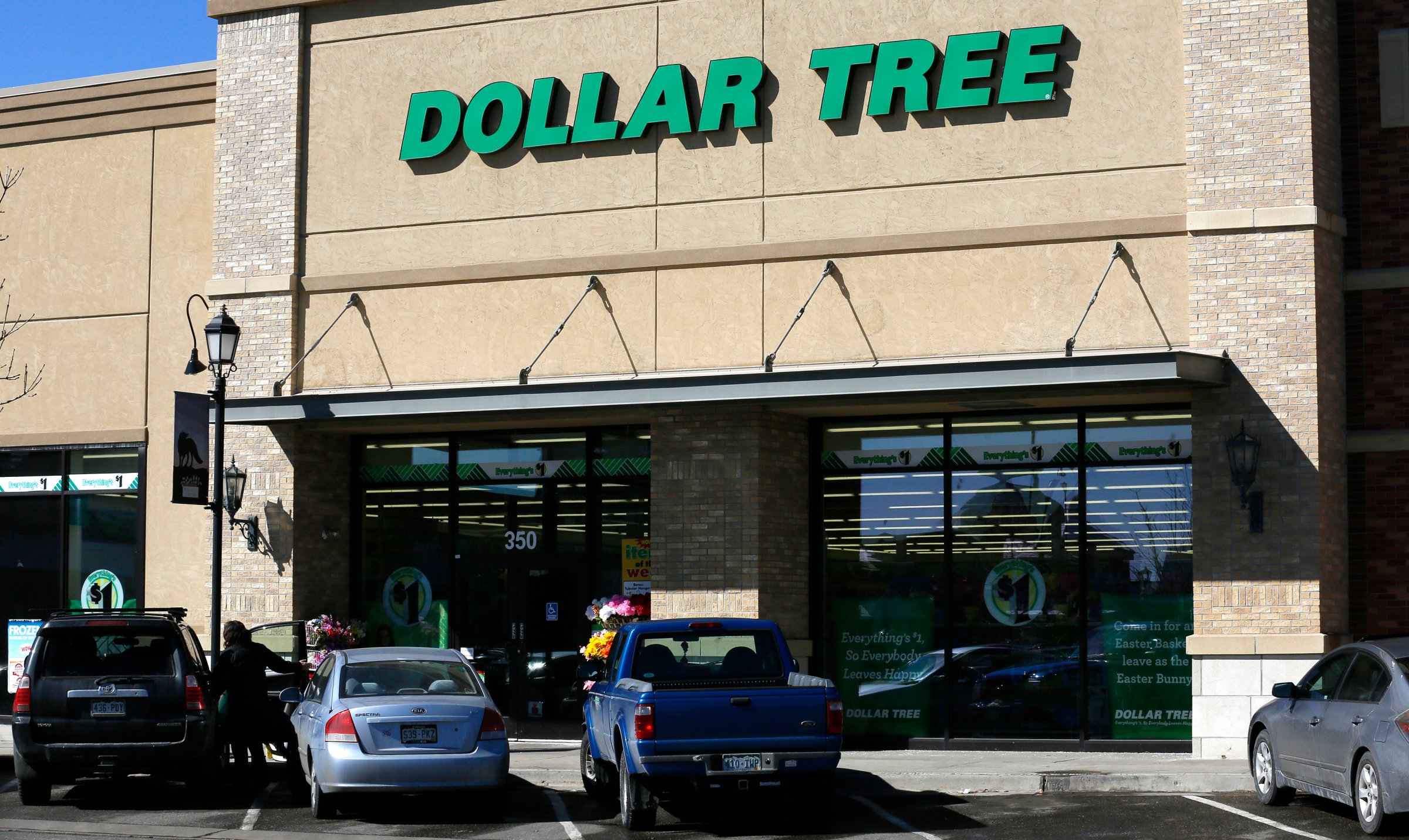Dollar Tree to Buy Family Dollar