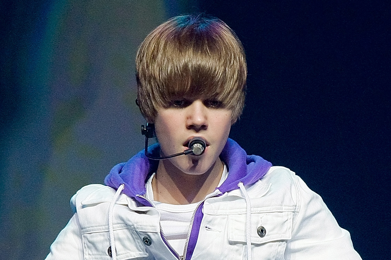 Justin Bieber performs at his 'My World Tour' at Nokia Live on July 20, 2010, in Los Angeles, California. ((Photo by Noel Vasquez/Getty Images)