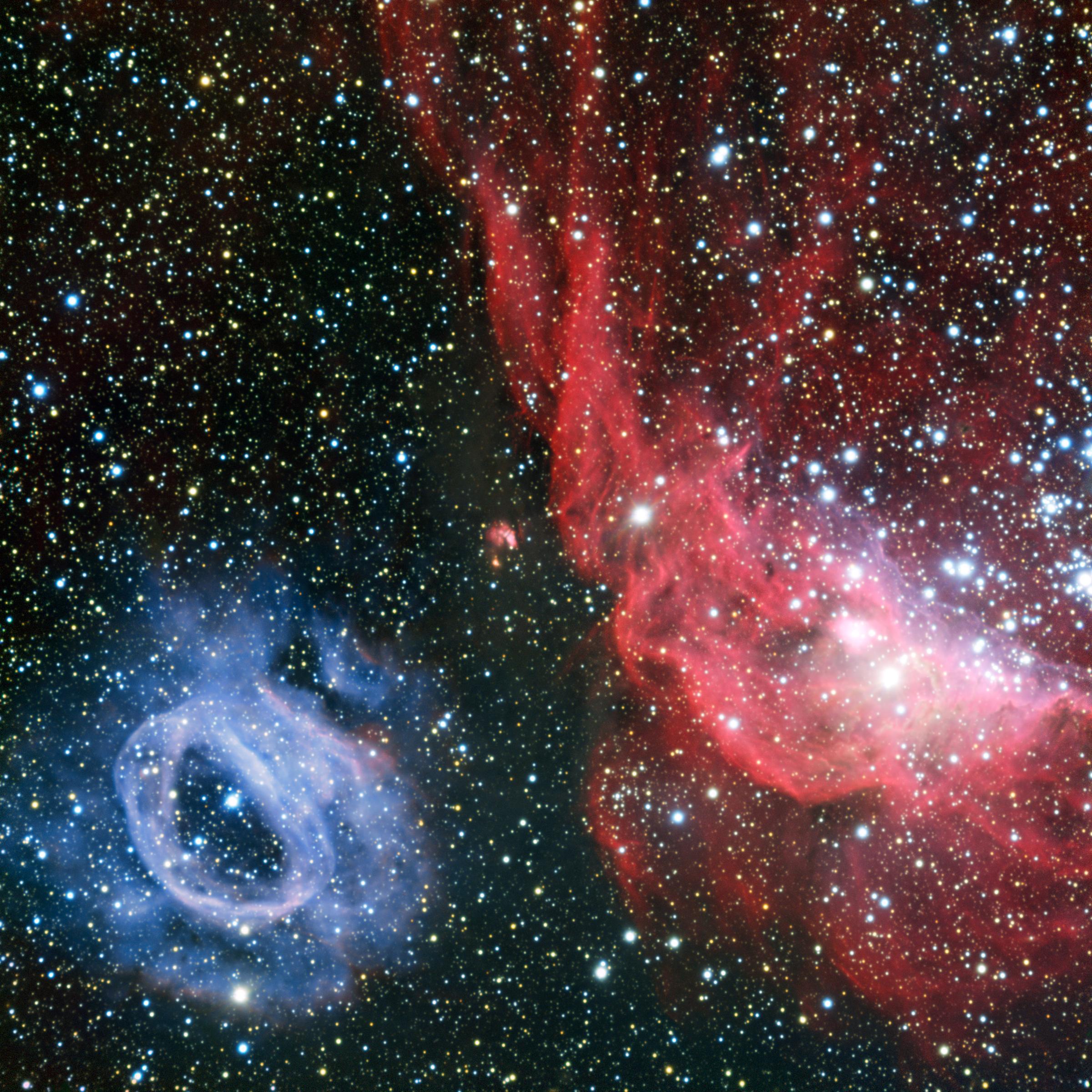 Two very different glowing gas clouds in the Large Magellanic Cl