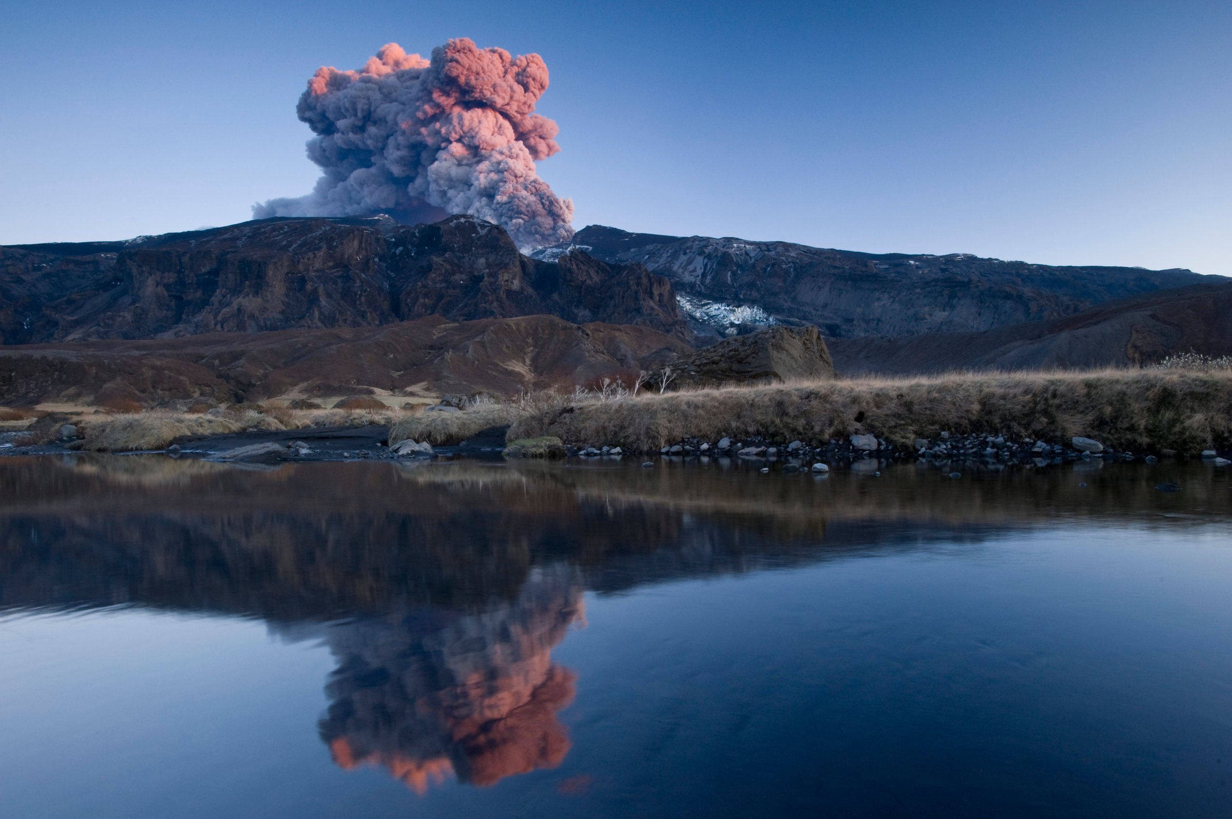 Lava Lady Captures Spectacular Eyjafjallajokull Eruption