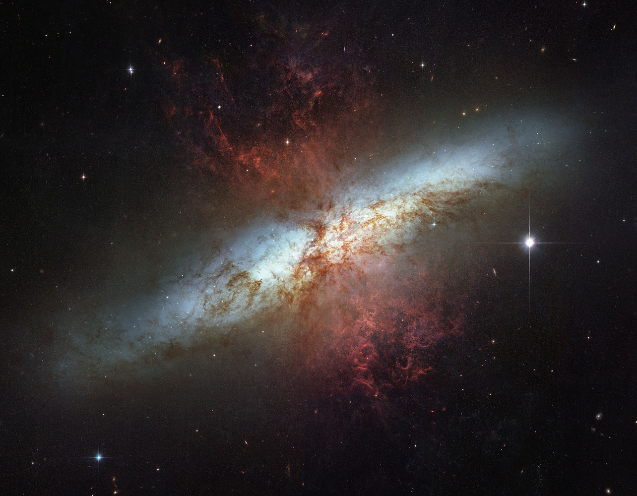 A mosaic image of the starburst galaxy Messier 82. (NASA-ESA/AP)