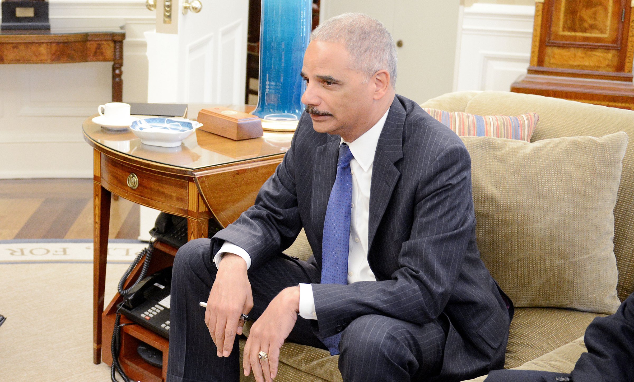 Obama Meets Holder About the Situation in Ferguson