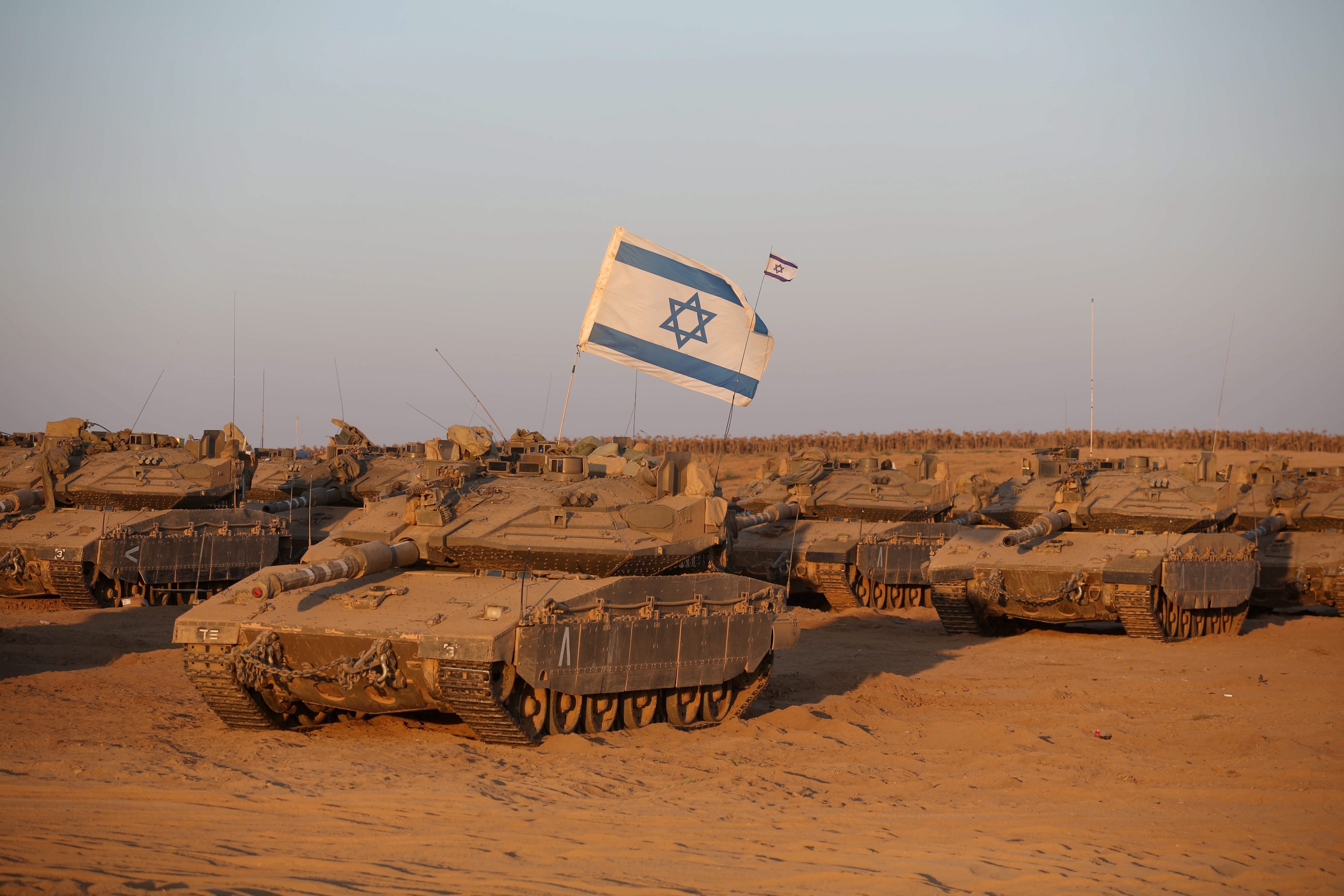 A general view of a  Merkava tanks near the Israeli border with the Gaza Strip, 11 August 2014. (Abir Sultan—EPA)