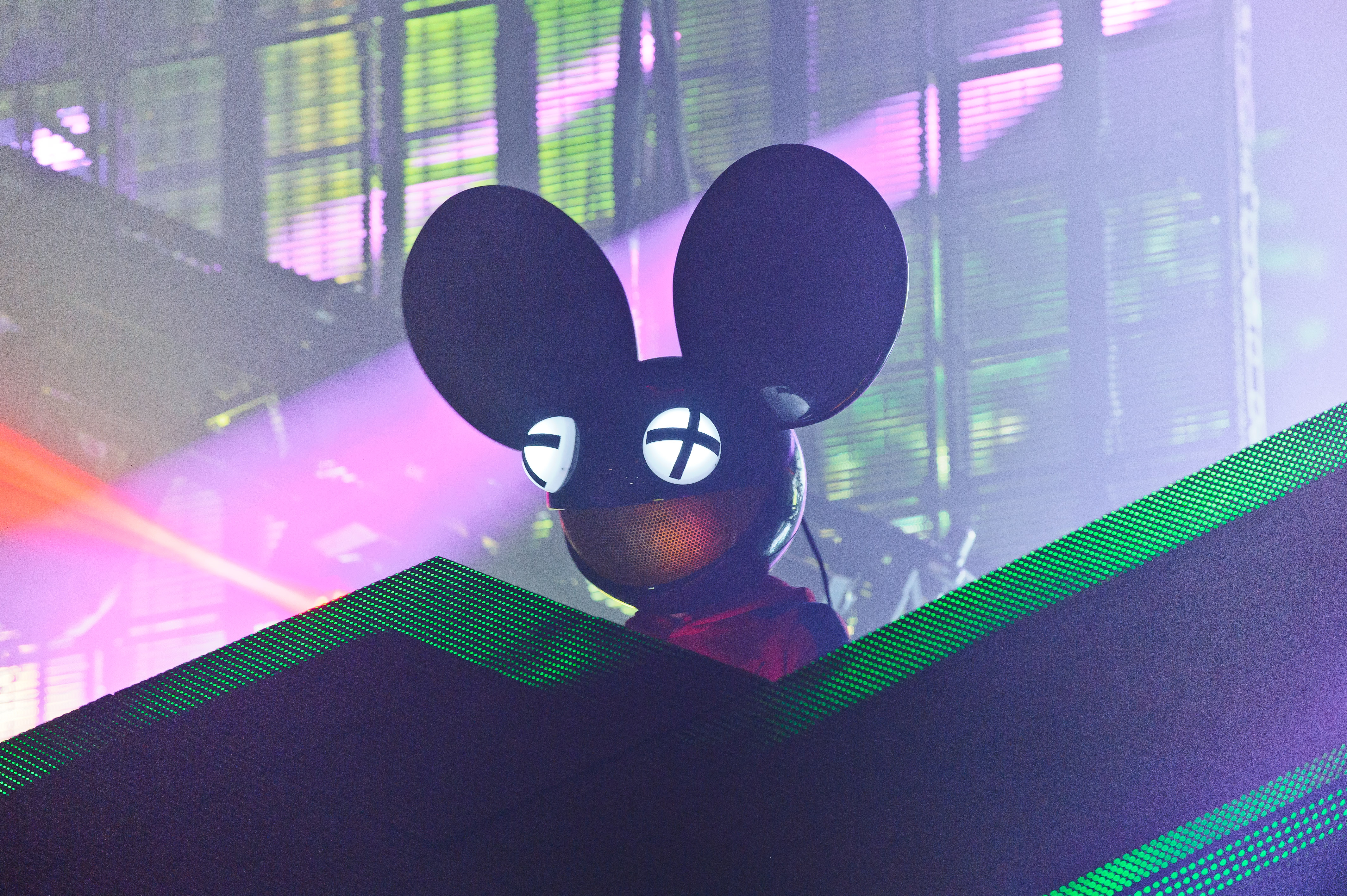 Deadmau5 performs on stage at South West Four Festival 2014 on Aug. 24, 2014, in London (Joseph Okpako—WireImage/Getty Images)
