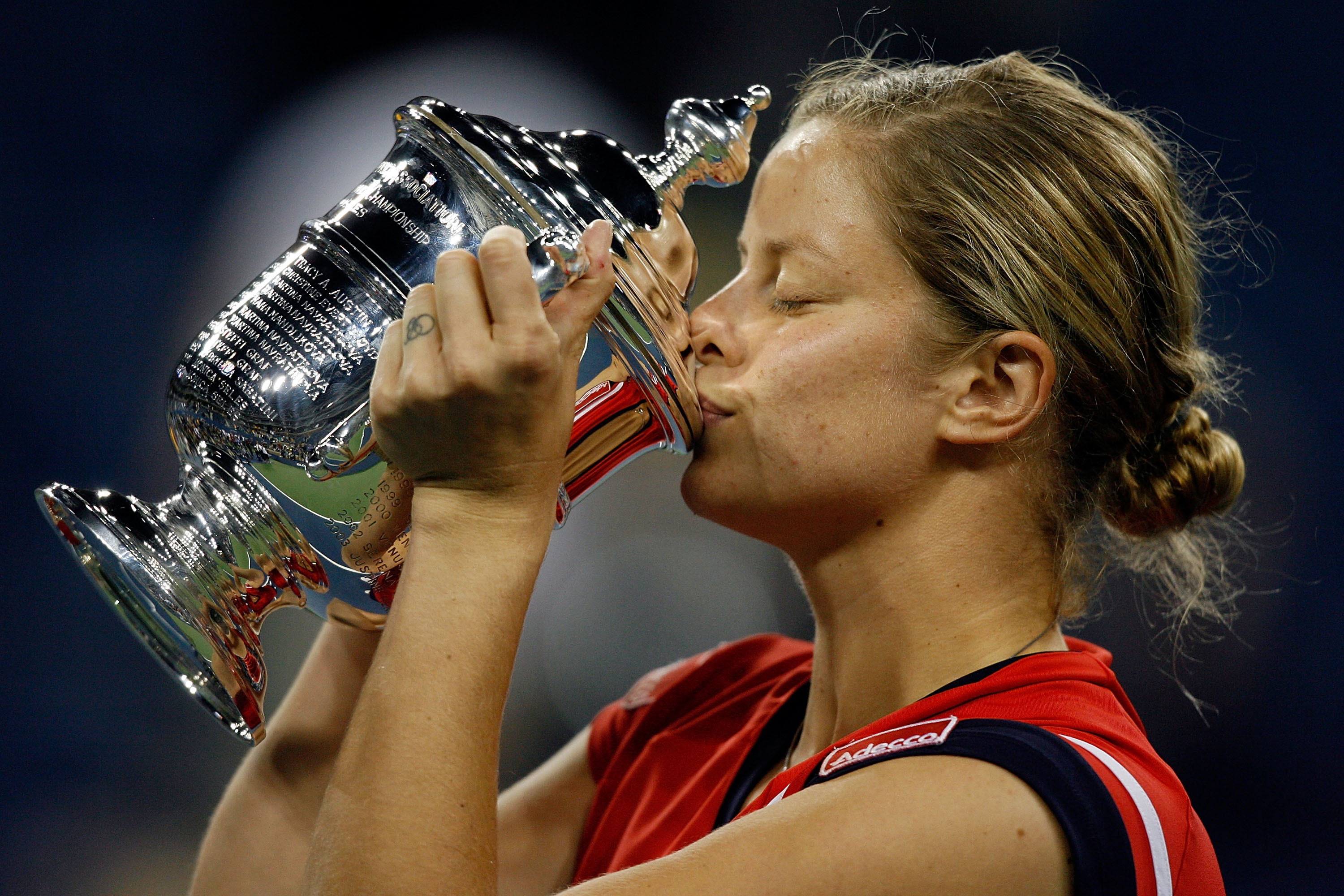 Kim Clijsters Critics have always said Kim Clijsters lacks the killer instinct that defines greats like Monica Seles and Serena Williams. She rose to No. 1 anyway. The Belgian, who won the U.S. Open in 2005 with her well-placed ground strokes, retired in 2007 so she could have a baby. But in March 2009, in the lead-up to an exhibition match at Wimbledon, Clijsters, then 25, announced that she was returning, partly to help cope with the loss of her father, who had died of skin cancer two months earlier.