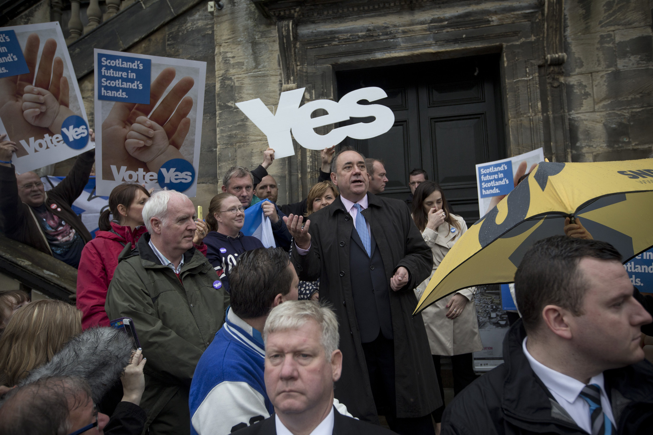Scotland's First Minister Alex Salmond MSP, speaking to pro-independence supporters from the steps of the Burgh Hall in his home town of Linlithgow, West Lothian, Sept, 15, 2014. (Colin McPherson—Corbis)